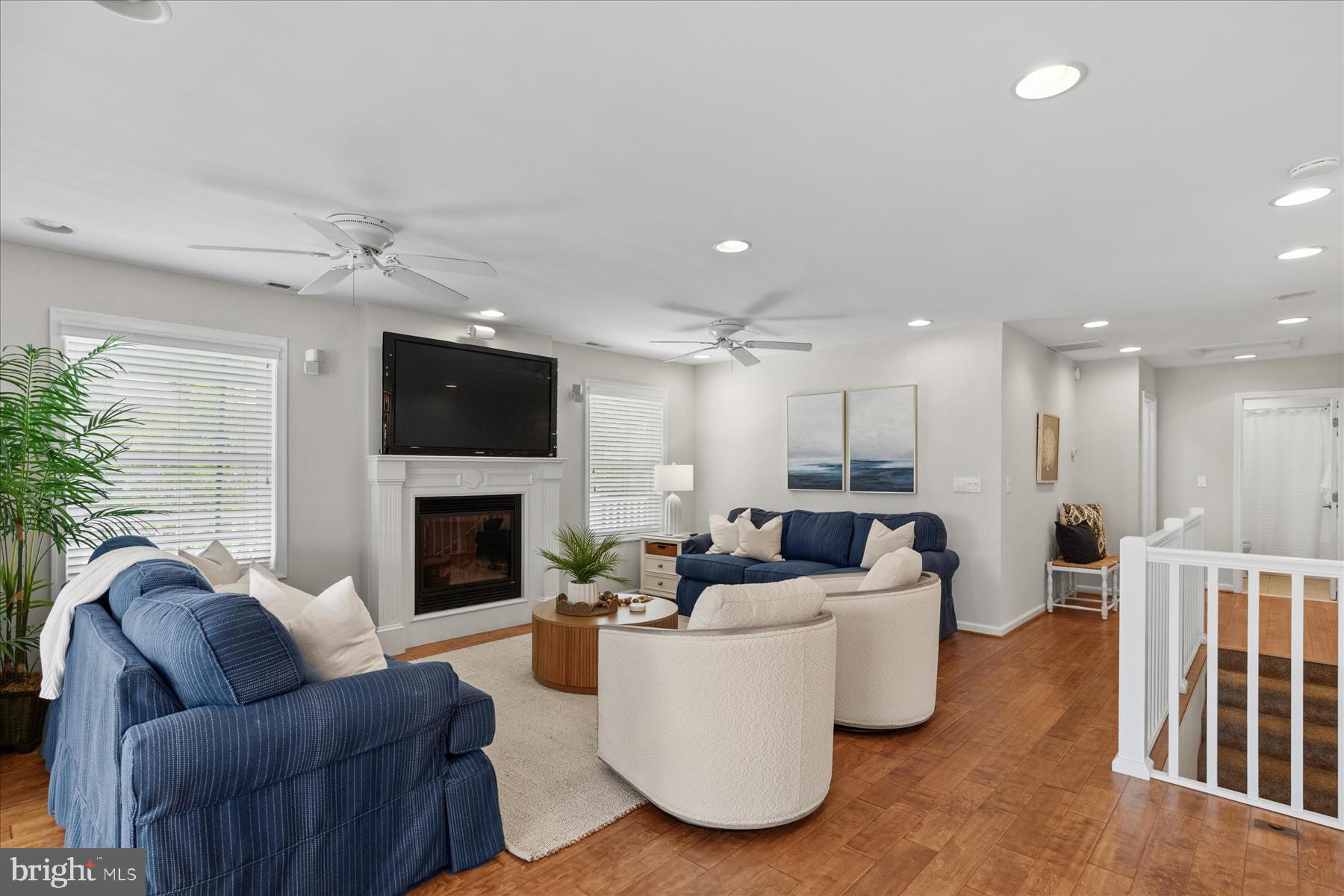 MIDDLESEX BEACH - Residential