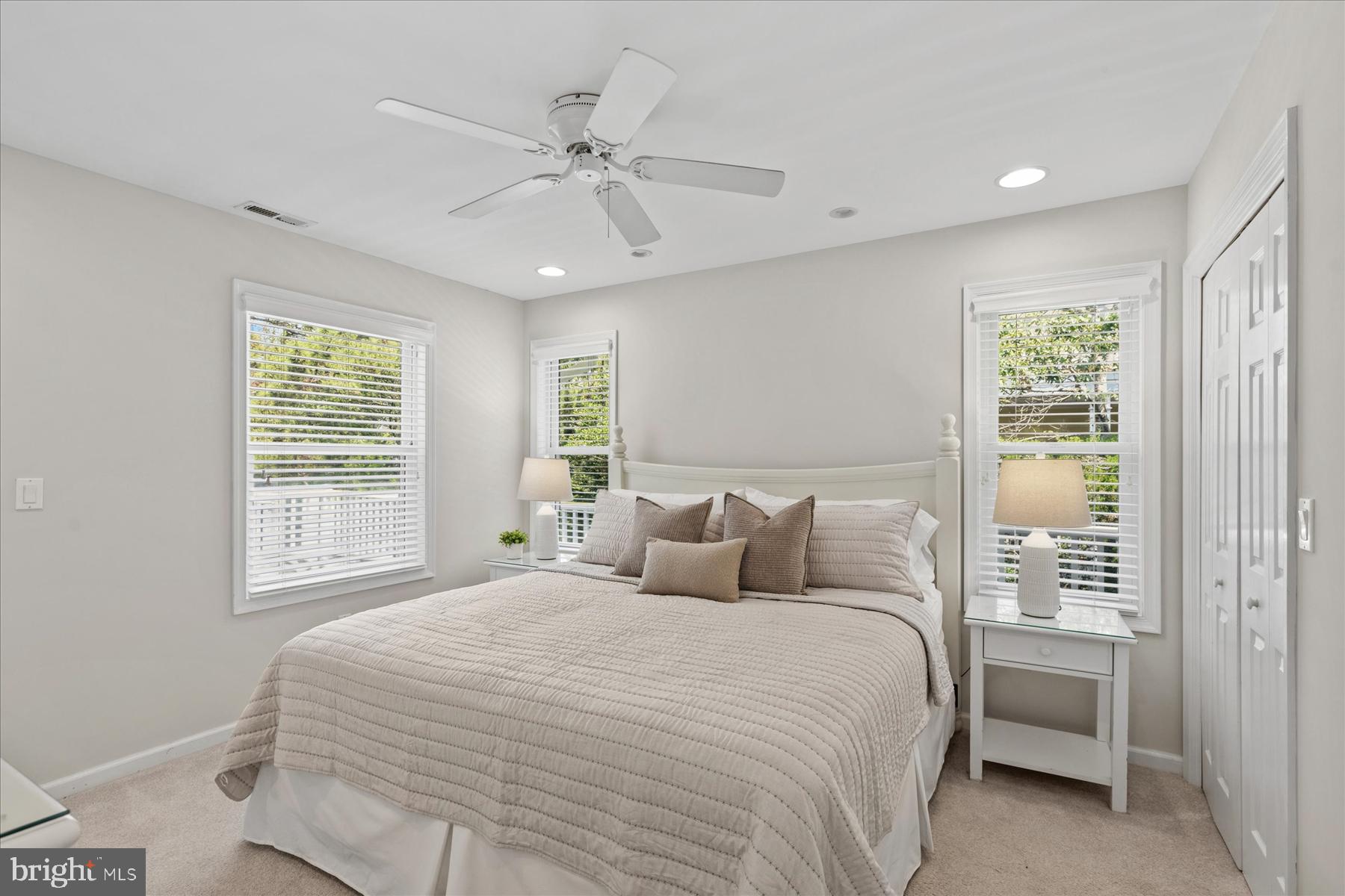 MIDDLESEX BEACH - Residential