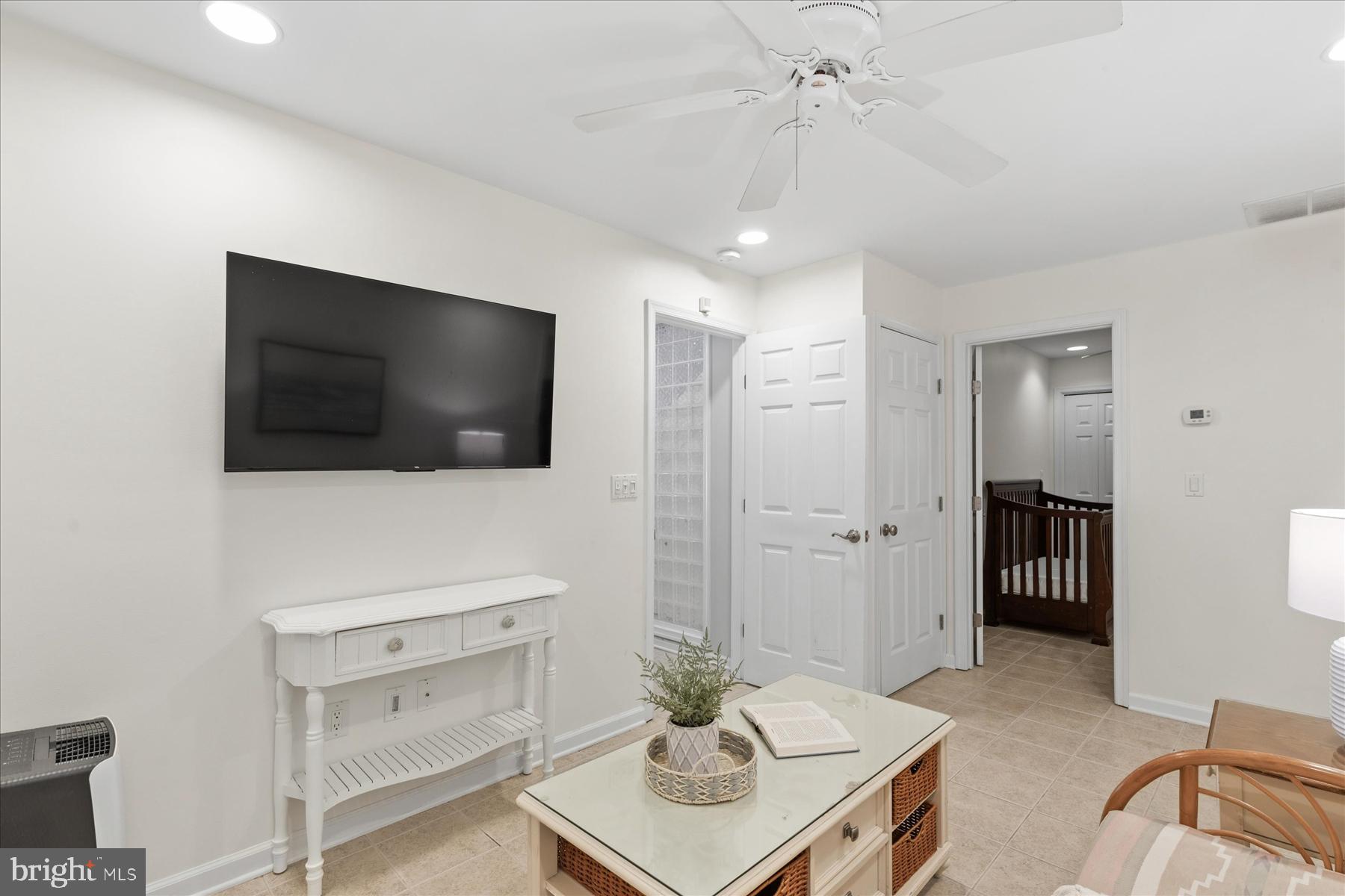 MIDDLESEX BEACH - Residential