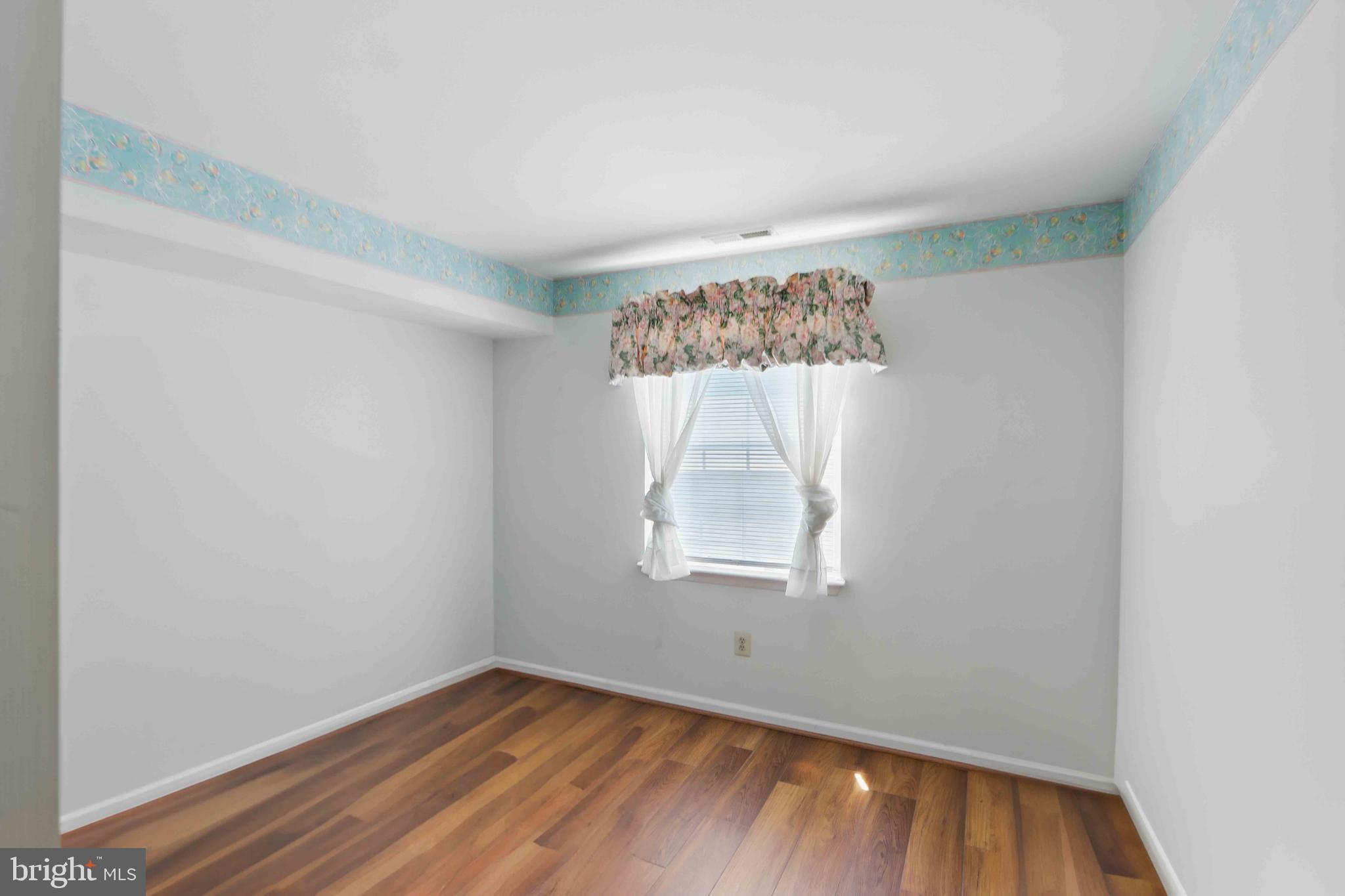 VILLAGE OF MONTGOMERY RUN - Residential