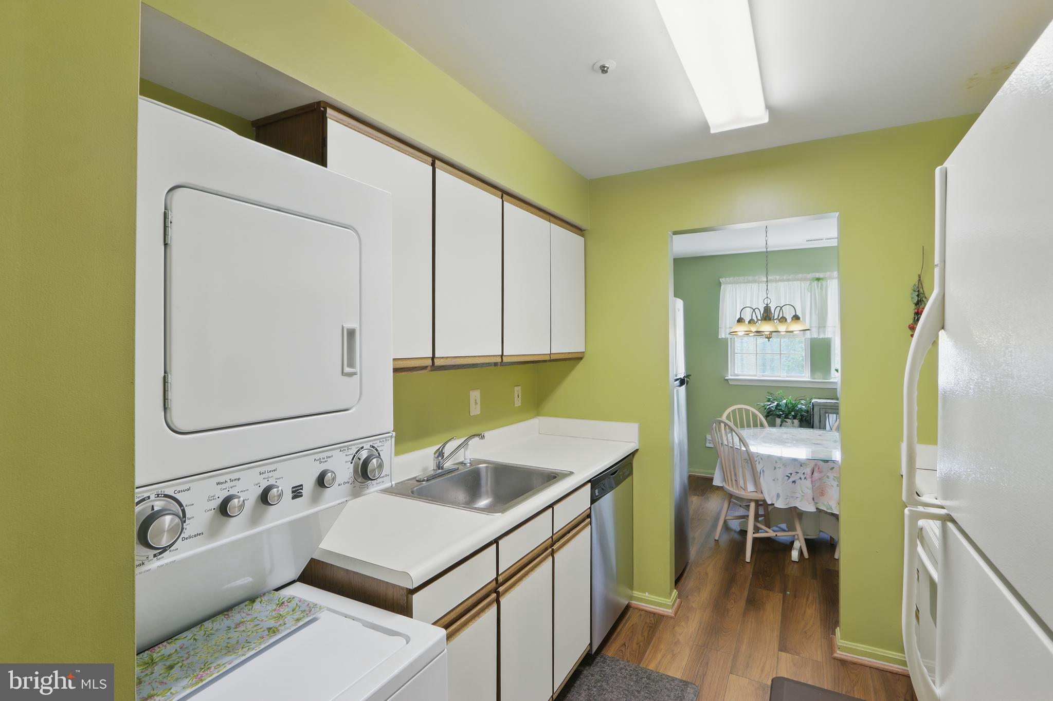 VILLAGE OF MONTGOMERY RUN - Residential