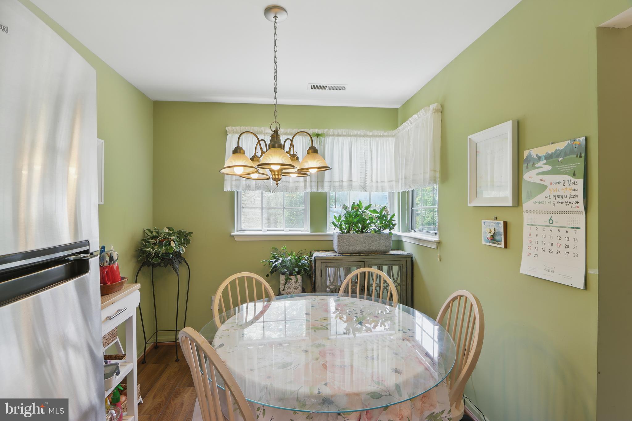 VILLAGE OF MONTGOMERY RUN - Residential