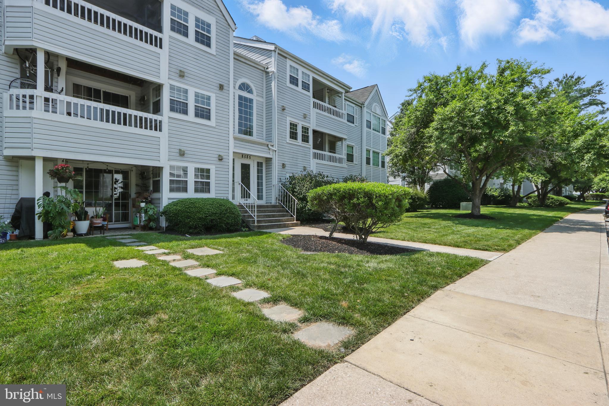 VILLAGE OF MONTGOMERY RUN - Residential