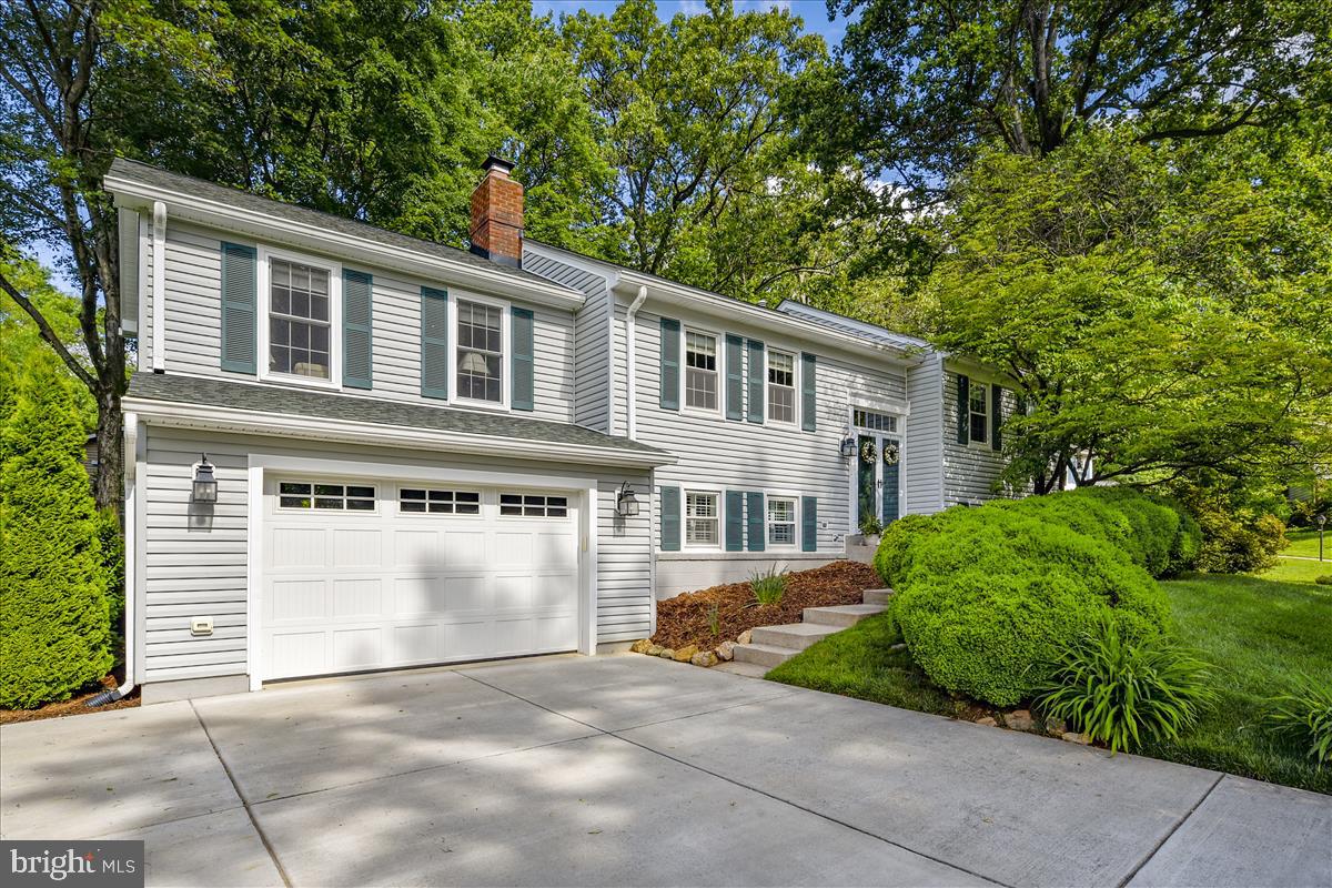 LAKE BRADDOCK - Residential