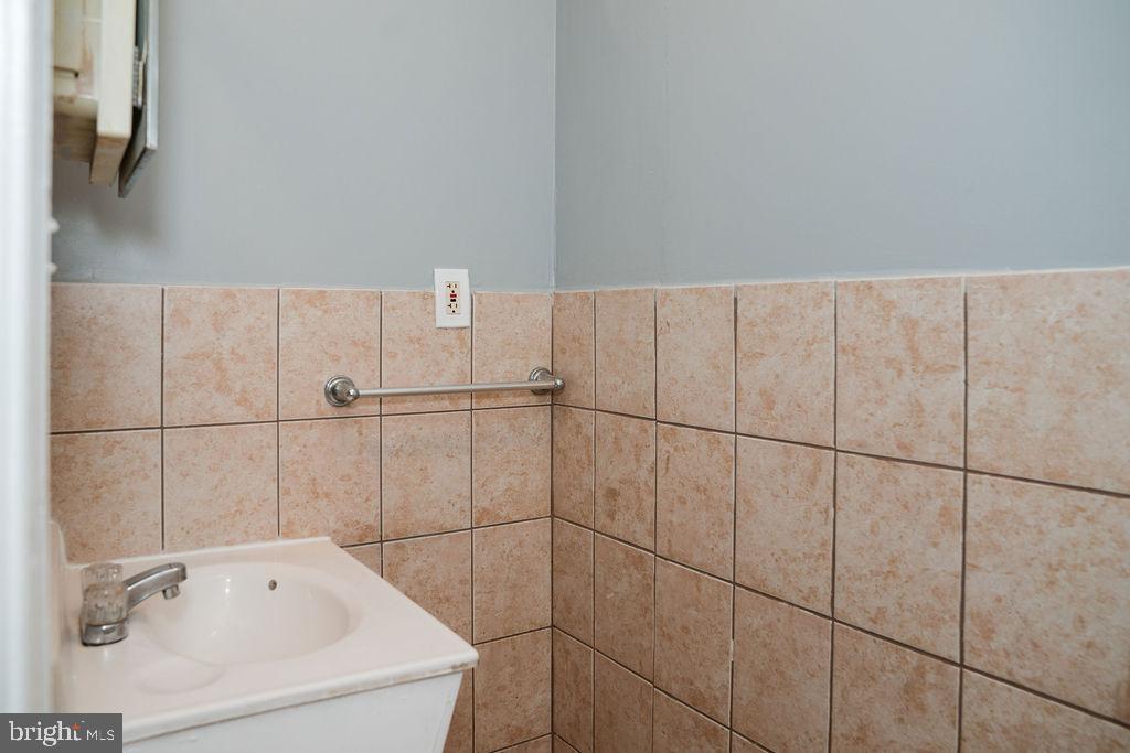 MCELDERRY PARK - Residential