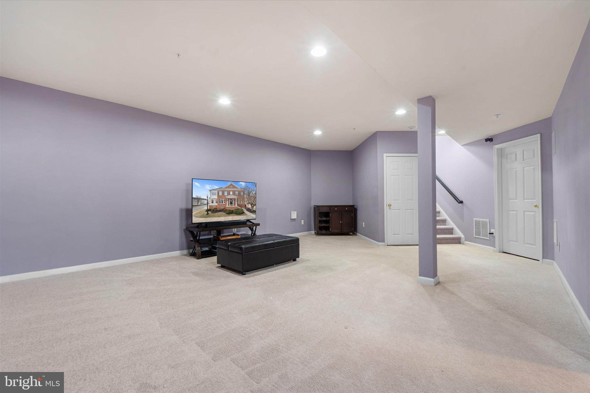 MEADOWS AT MORRIS FARM - Residential