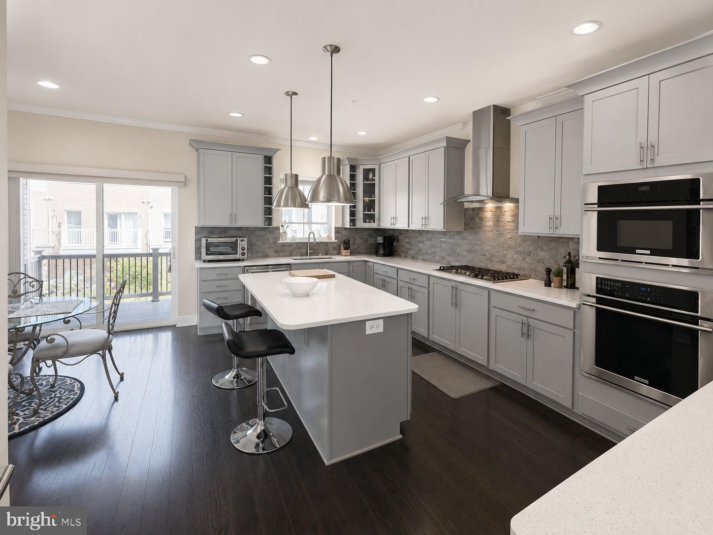 CLARKSBURG SQUARE - Residential