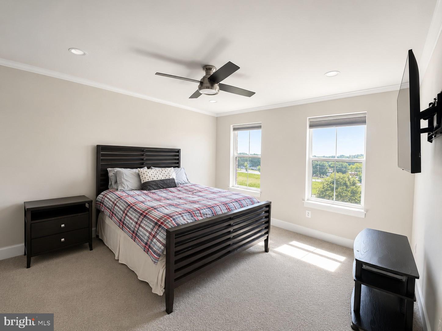 CLARKSBURG SQUARE - Residential