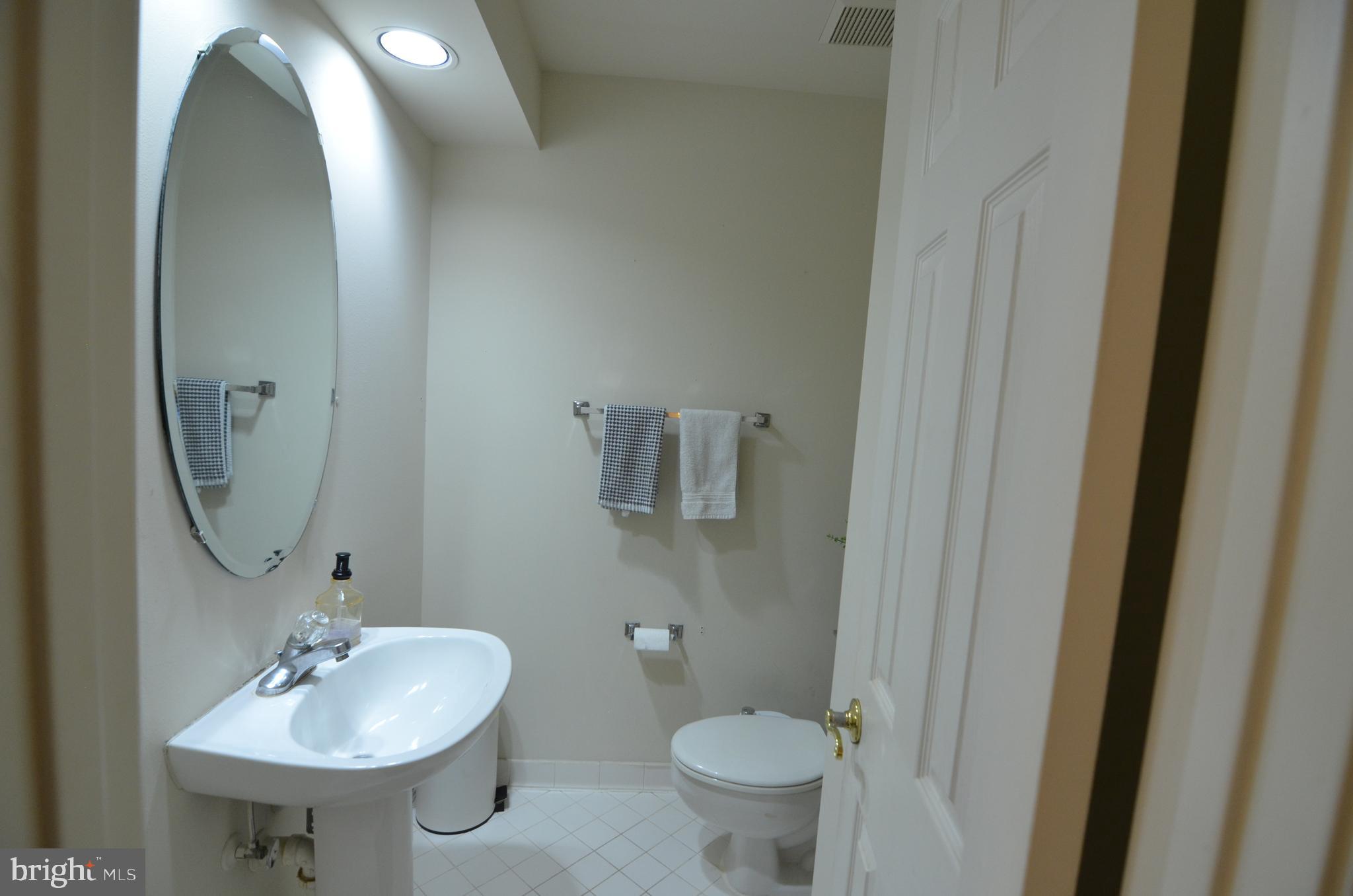 TYSONS TERRACE - Residential Lease