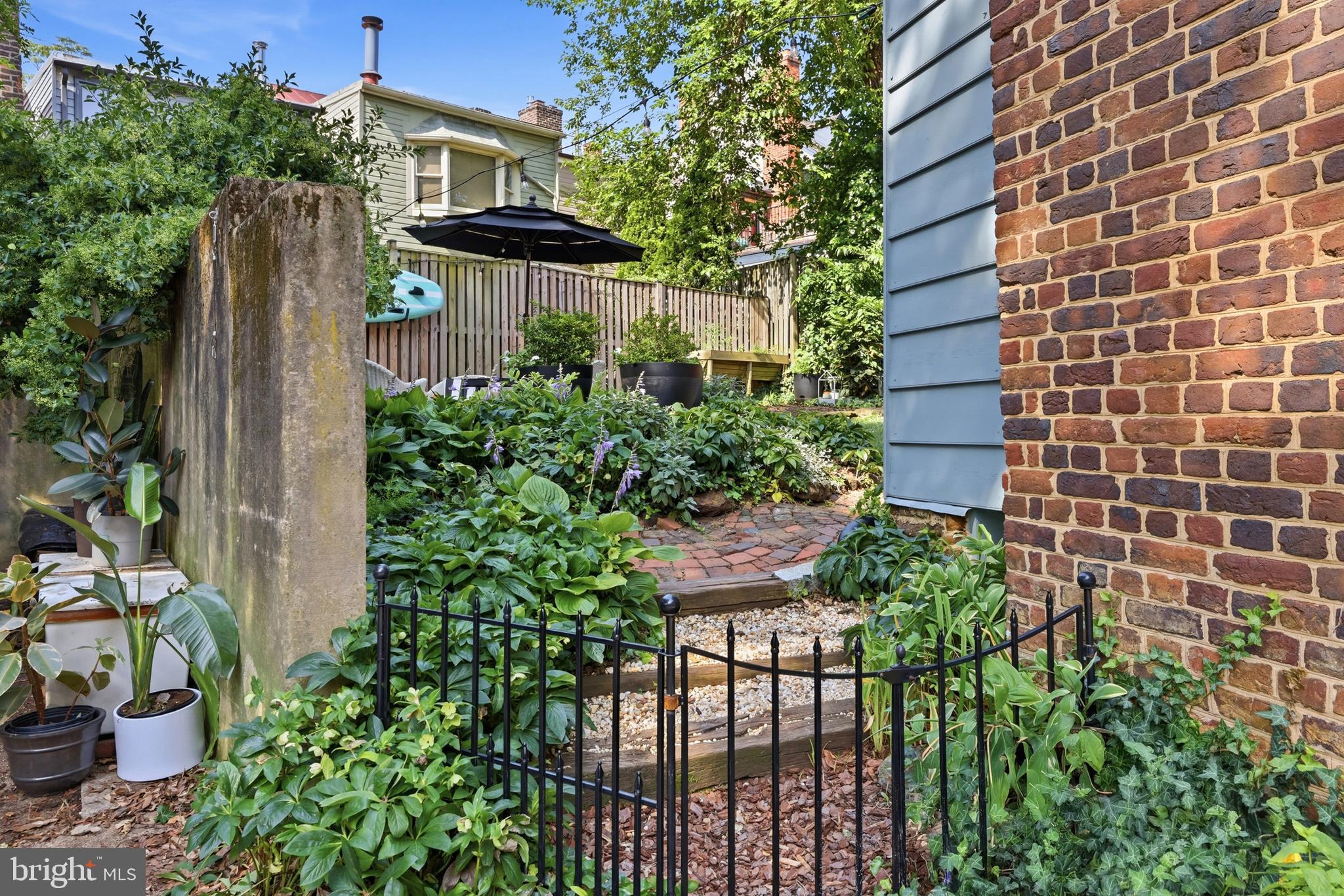 HISTORIC DISTRICT - Residential