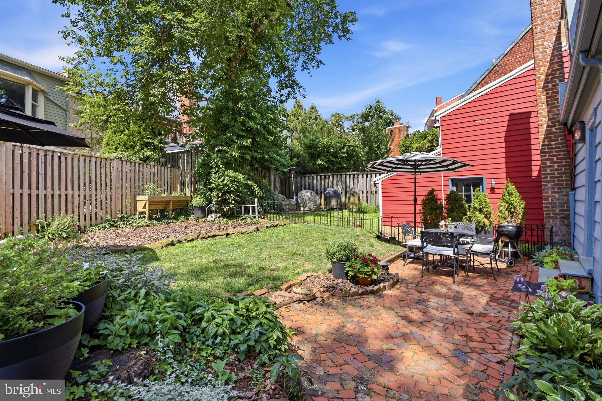 HISTORIC DISTRICT - Residential