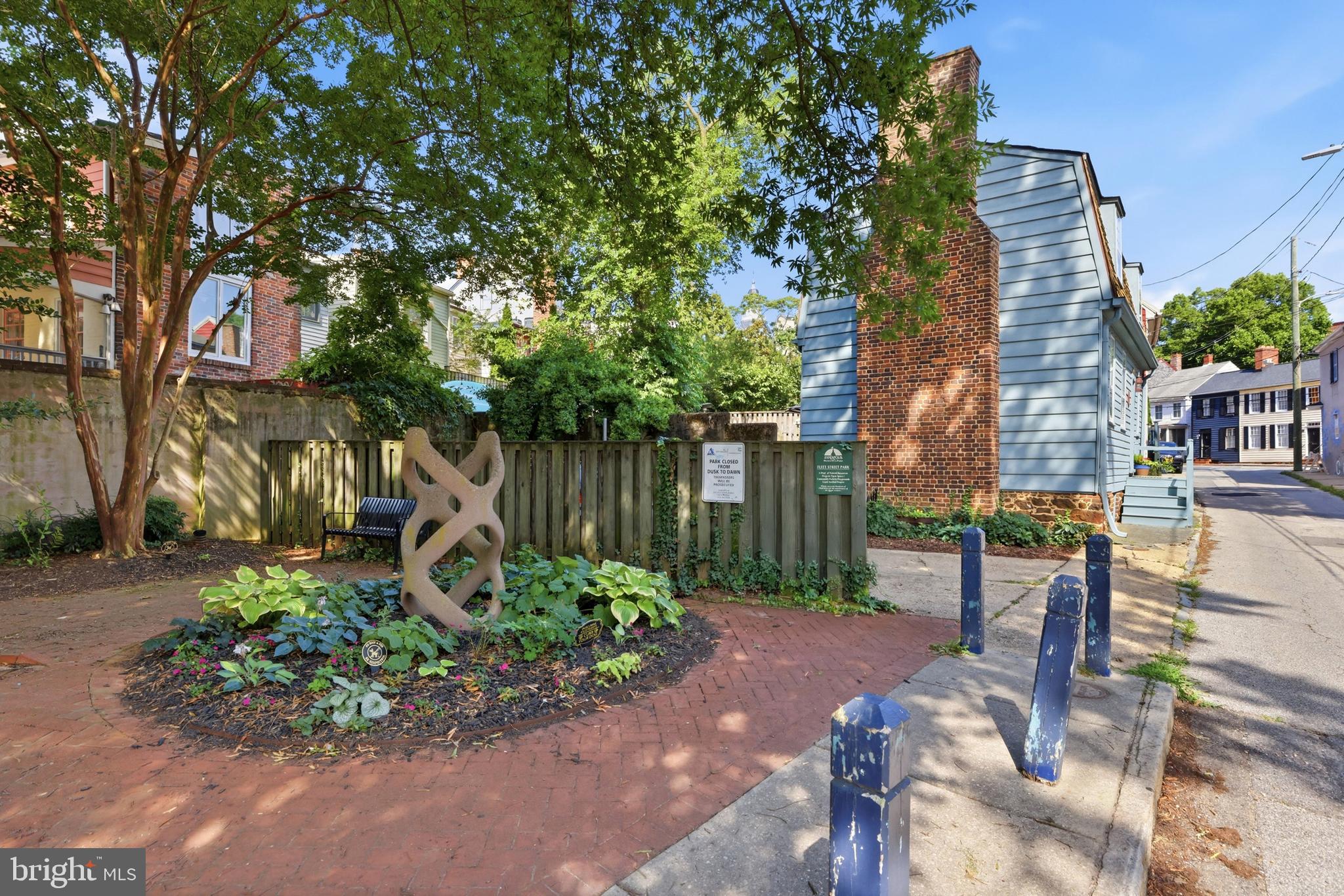 HISTORIC DISTRICT - Residential
