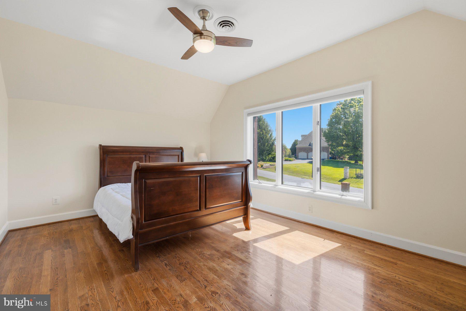 DARNESTOWN OUTSIDE - Residential