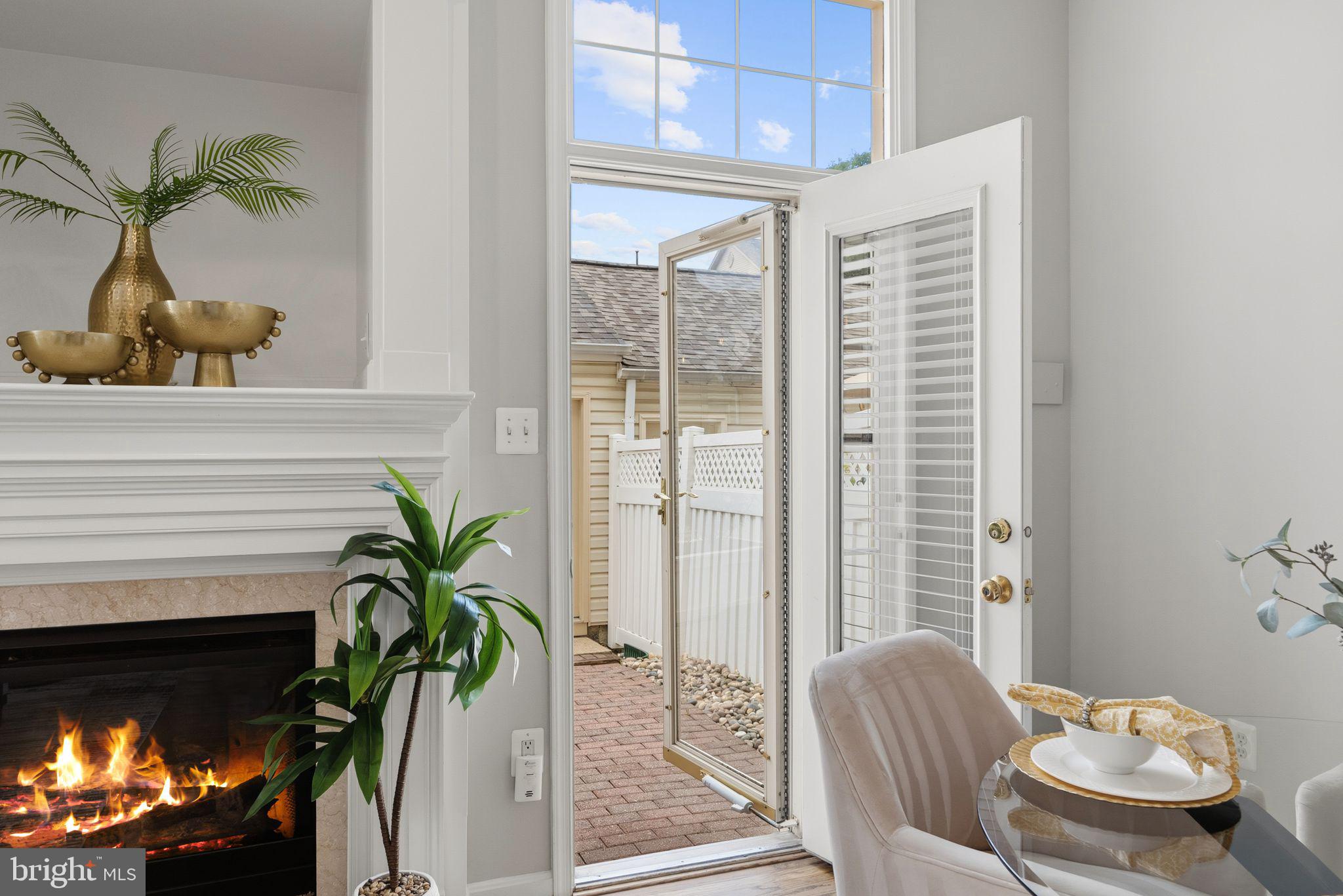 LAKELANDS - Residential