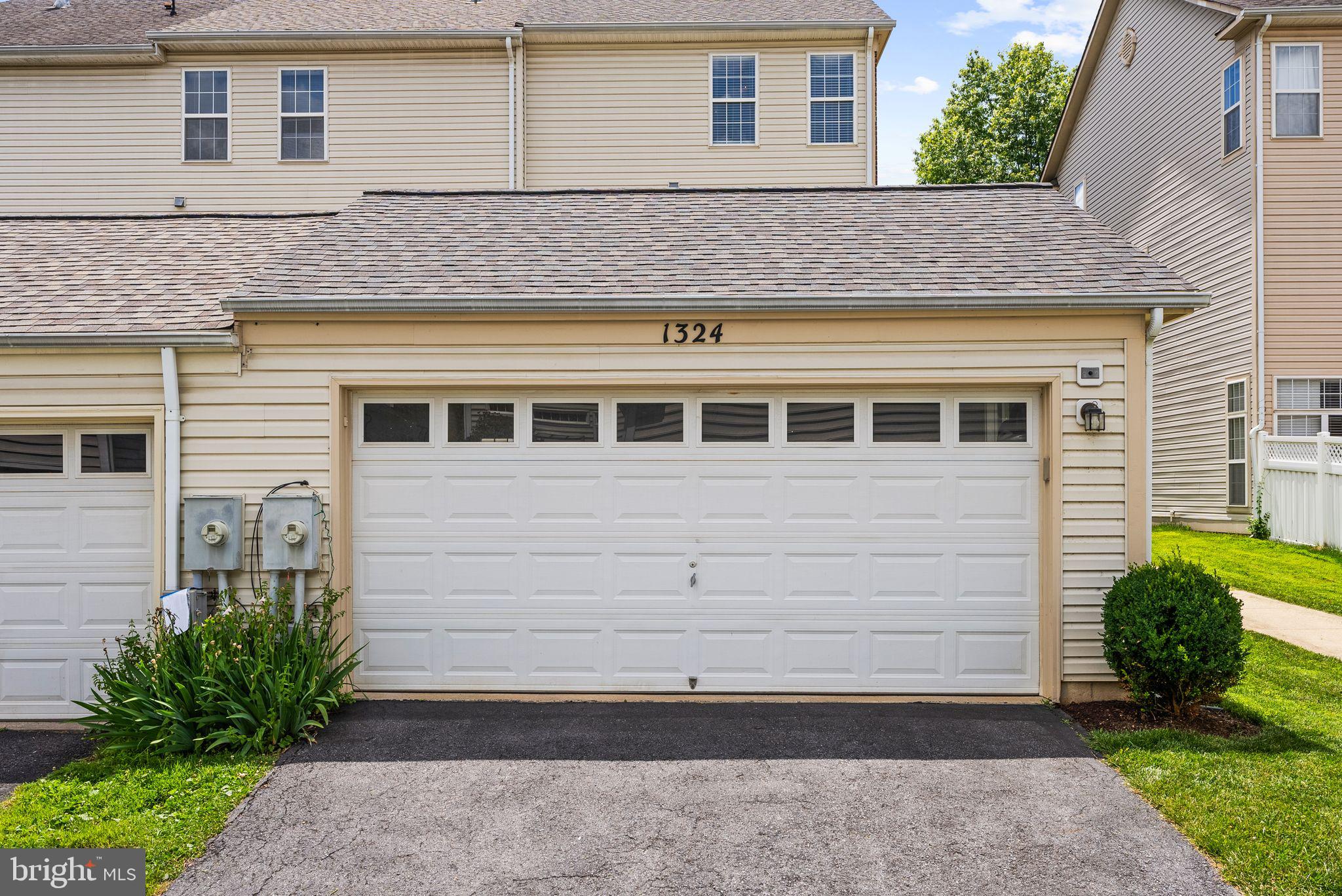 LAKELANDS - Residential