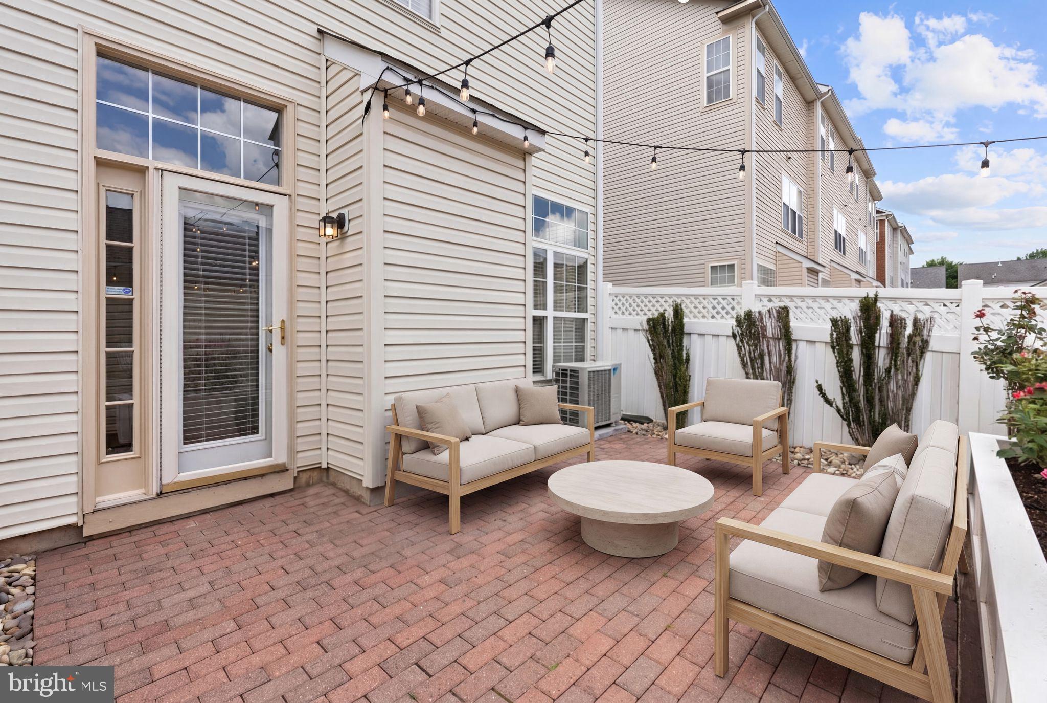 LAKELANDS - Residential