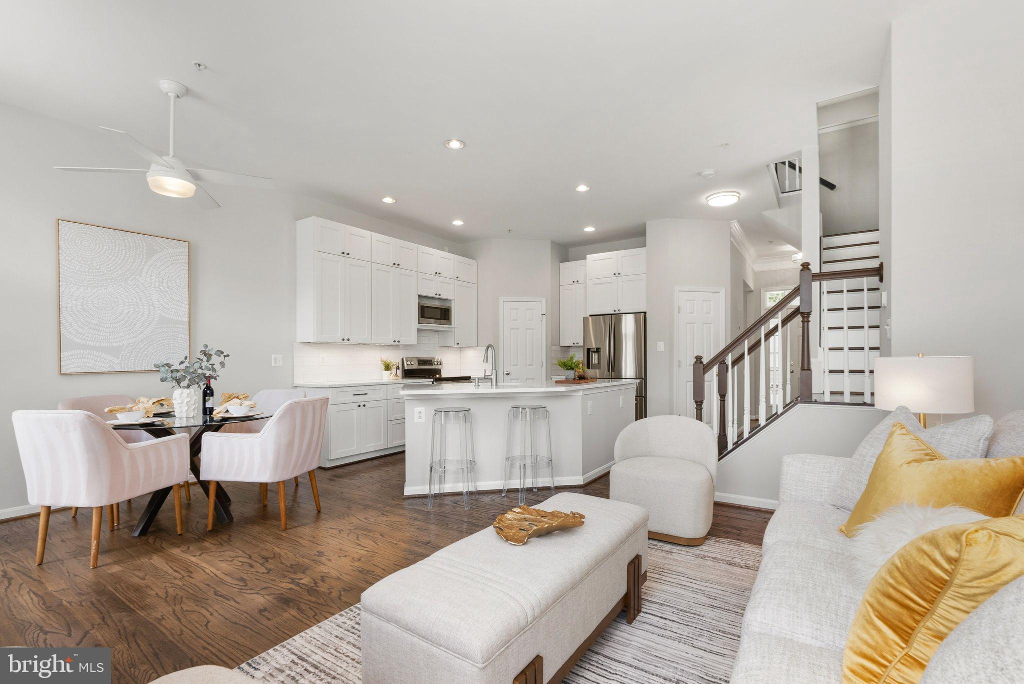 LAKELANDS - Residential