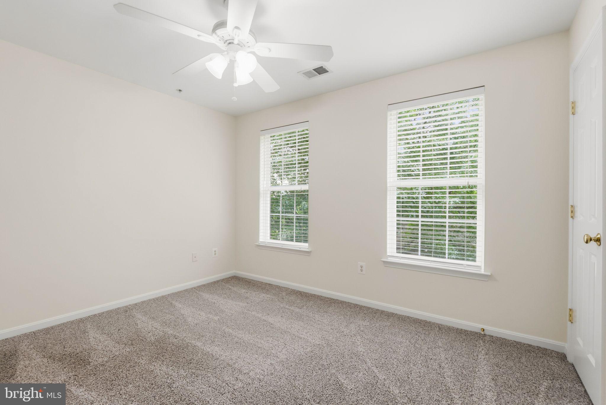 LAKELANDS - Residential