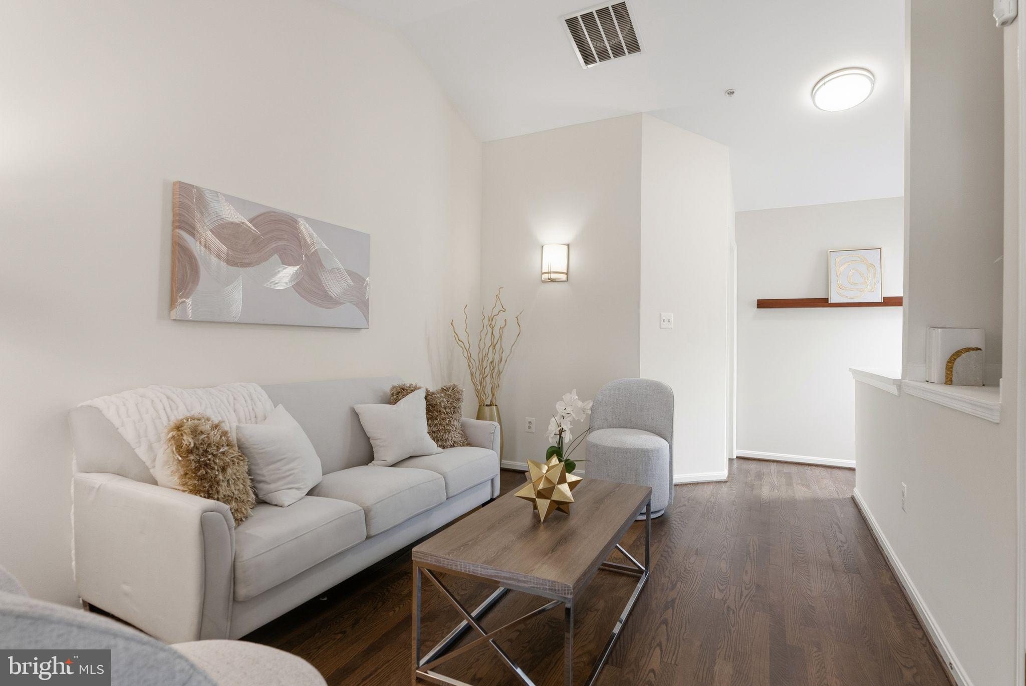 LAKELANDS - Residential