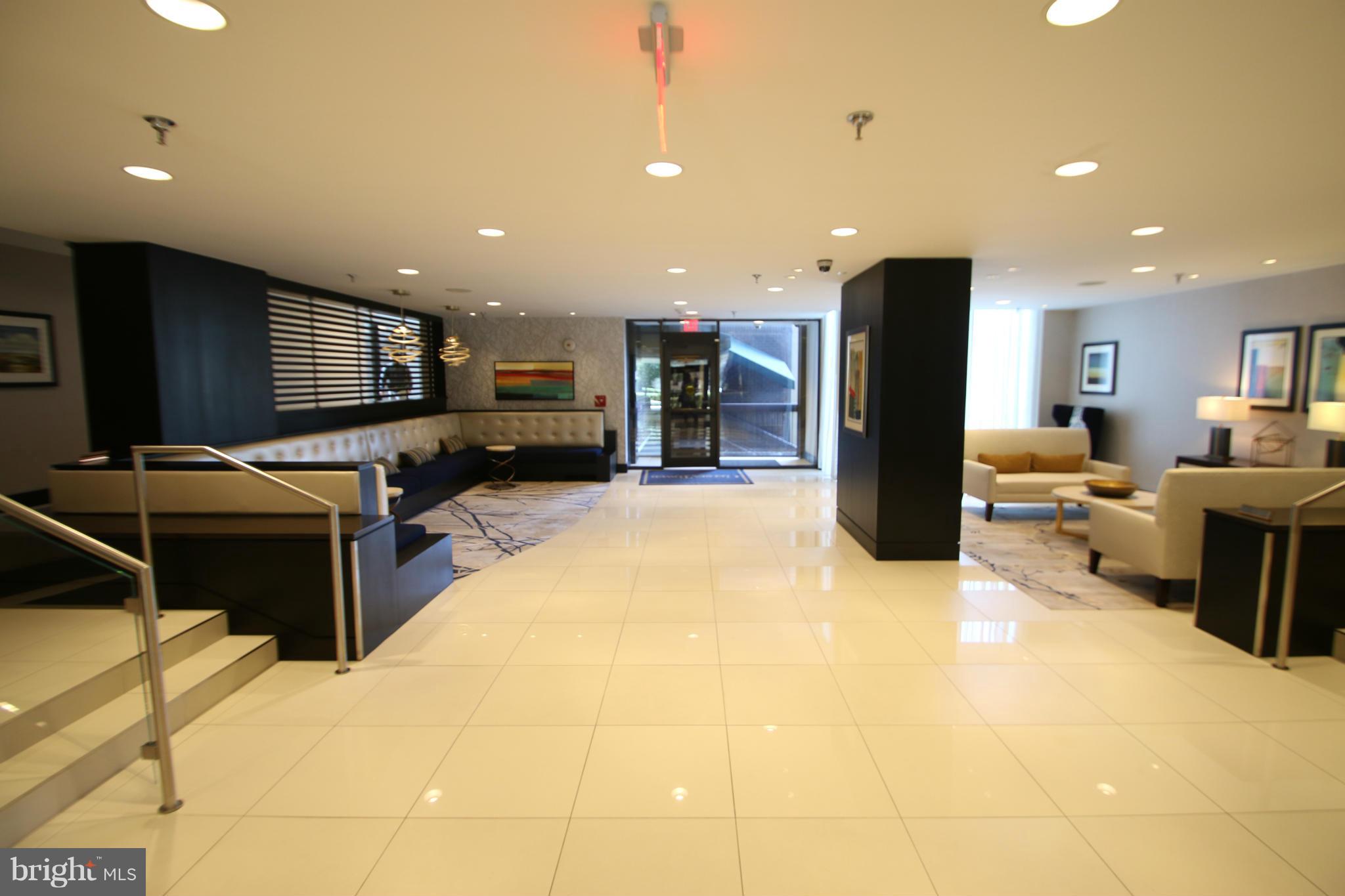 CHELSEA TOWERS - Residential