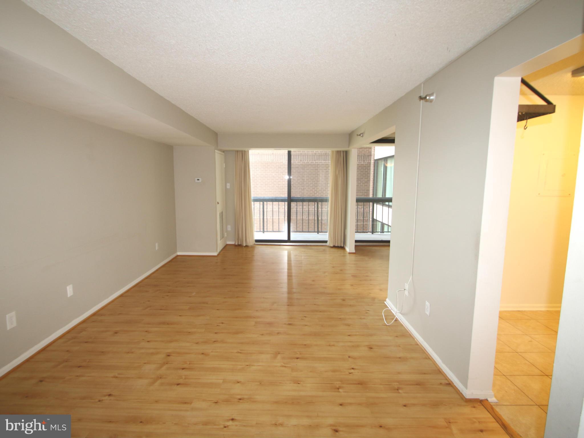 CHELSEA TOWERS - Residential