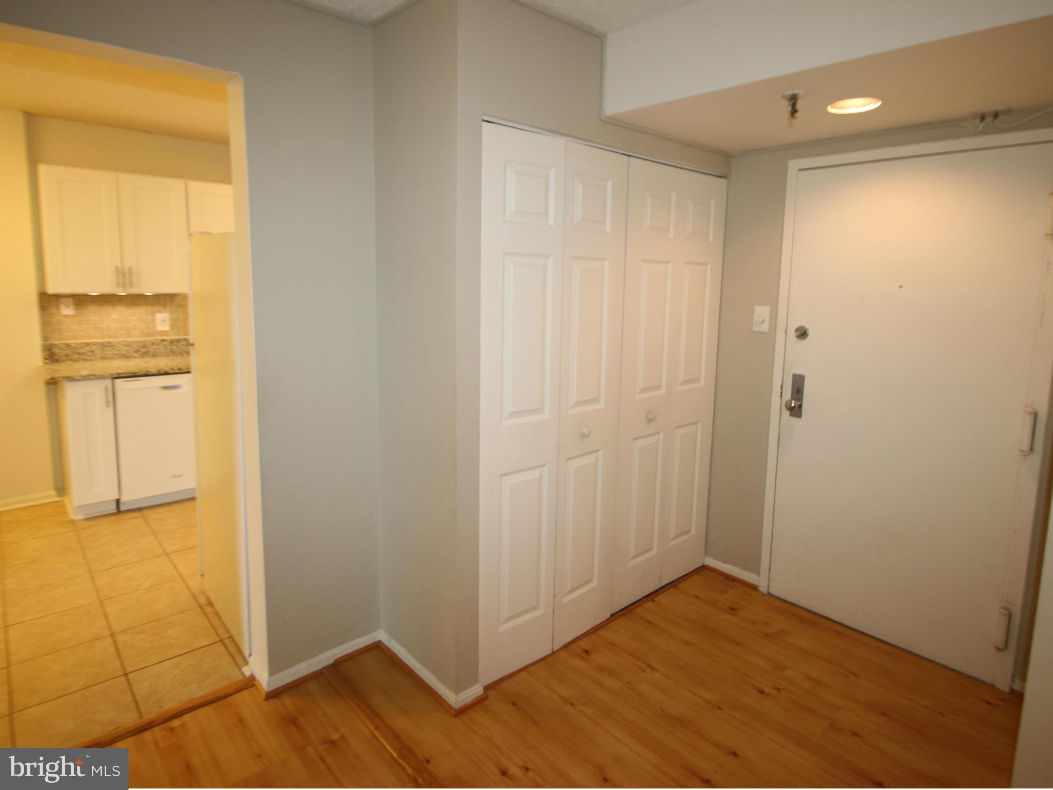 CHELSEA TOWERS - Residential
