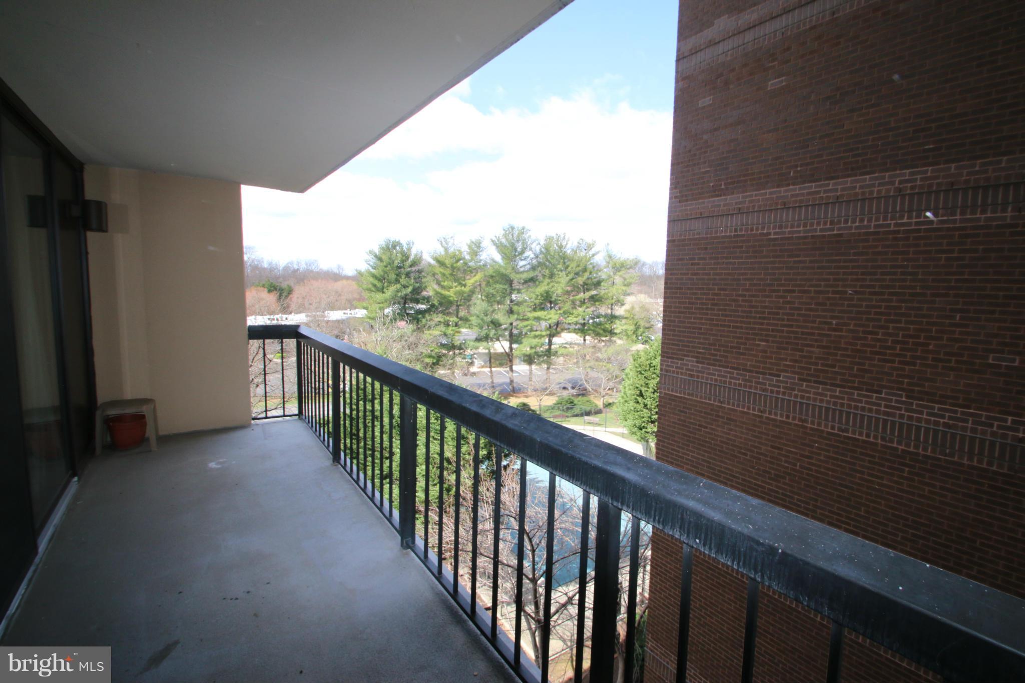 CHELSEA TOWERS - Residential