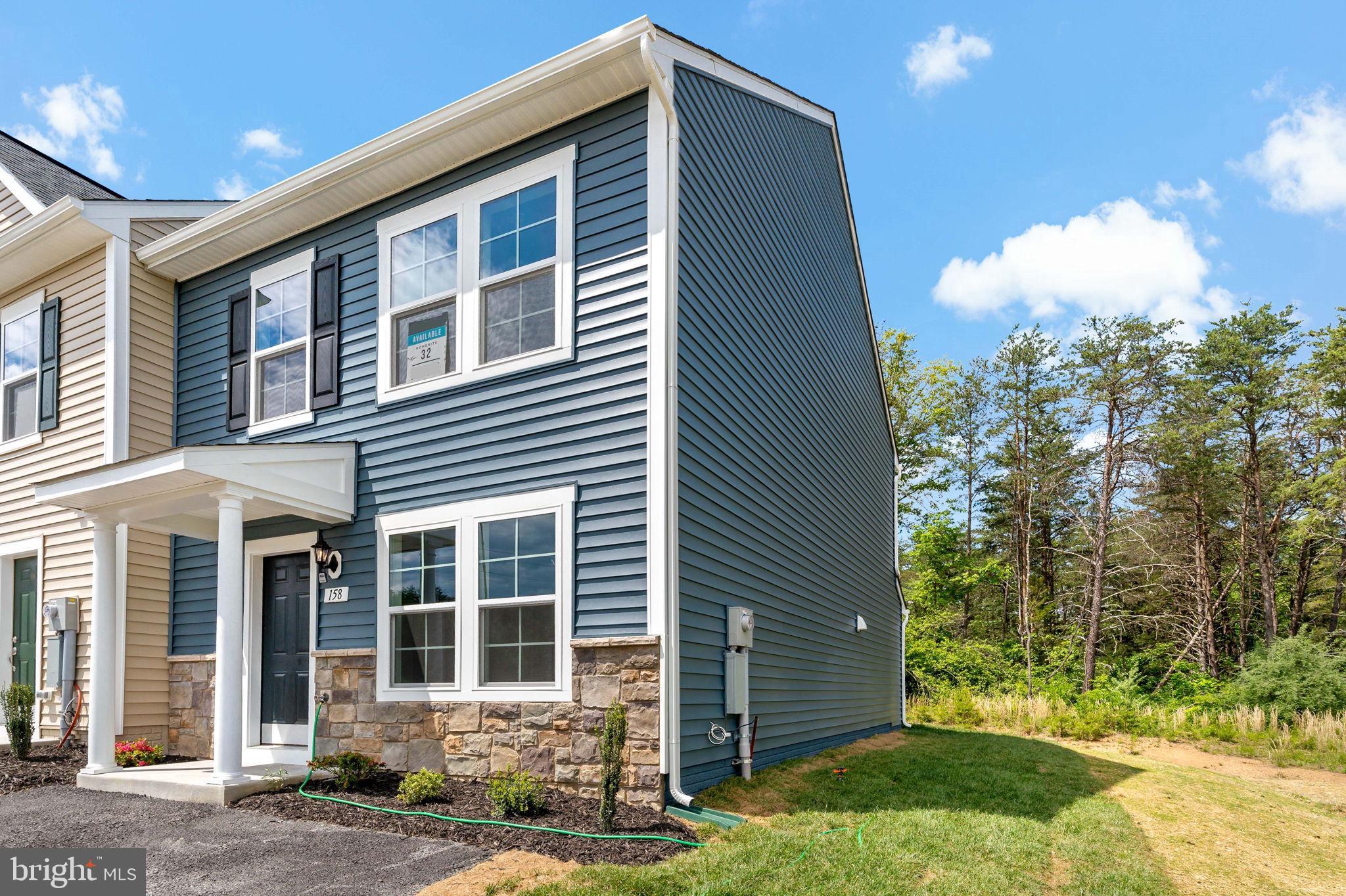 WHISPERING PINES - Residential