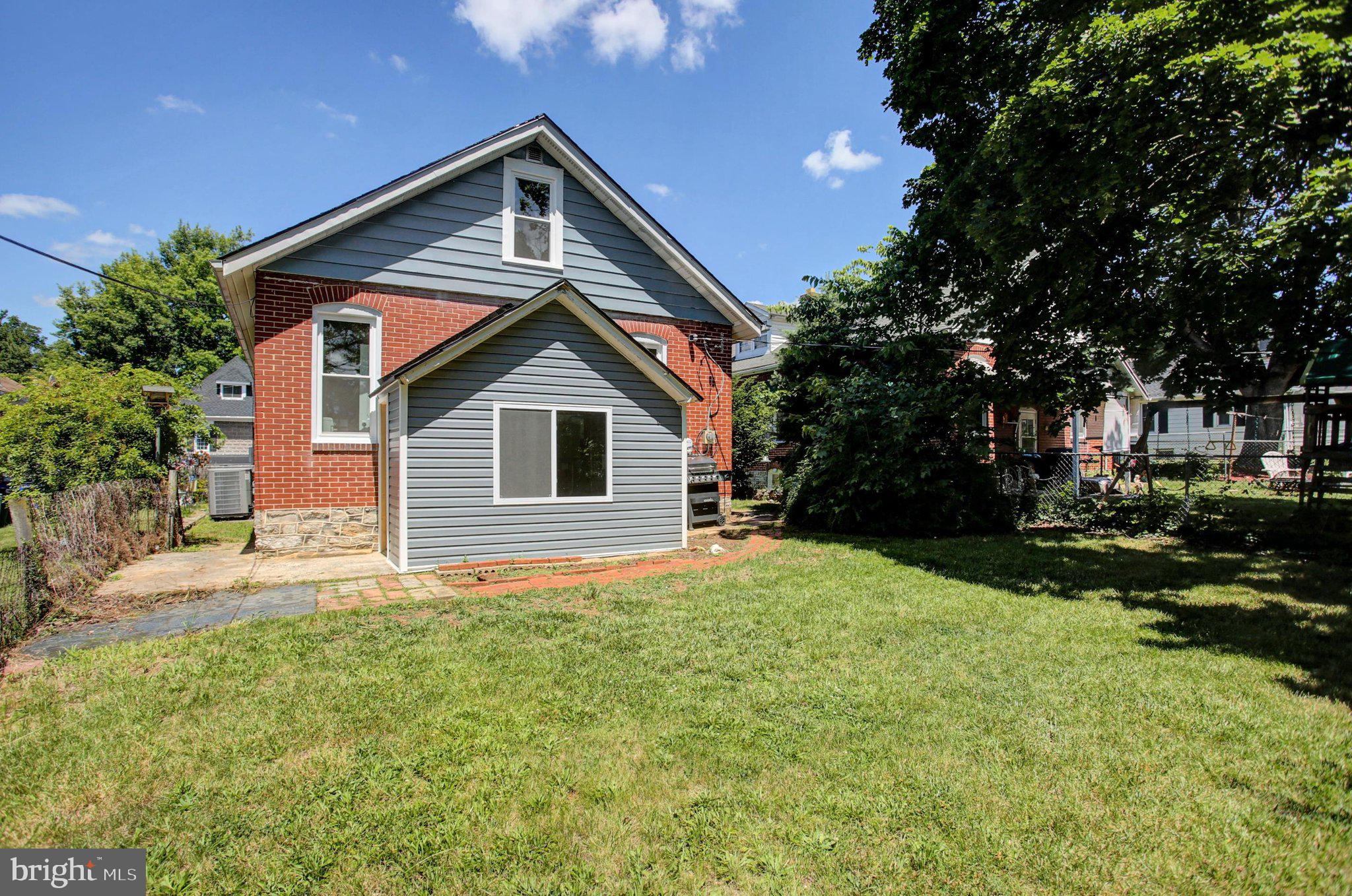 SOUTH END - Residential