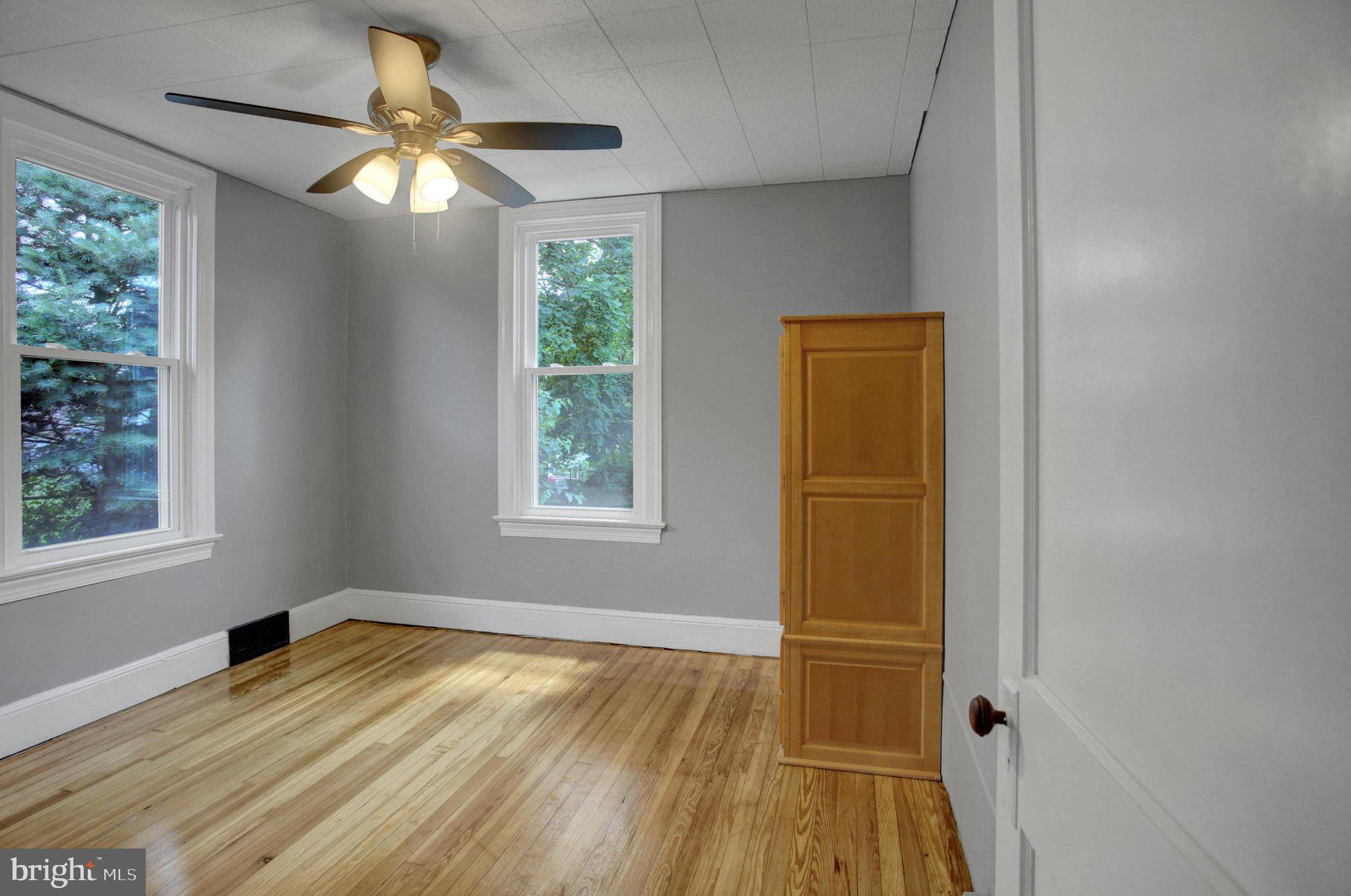 SOUTH END - Residential
