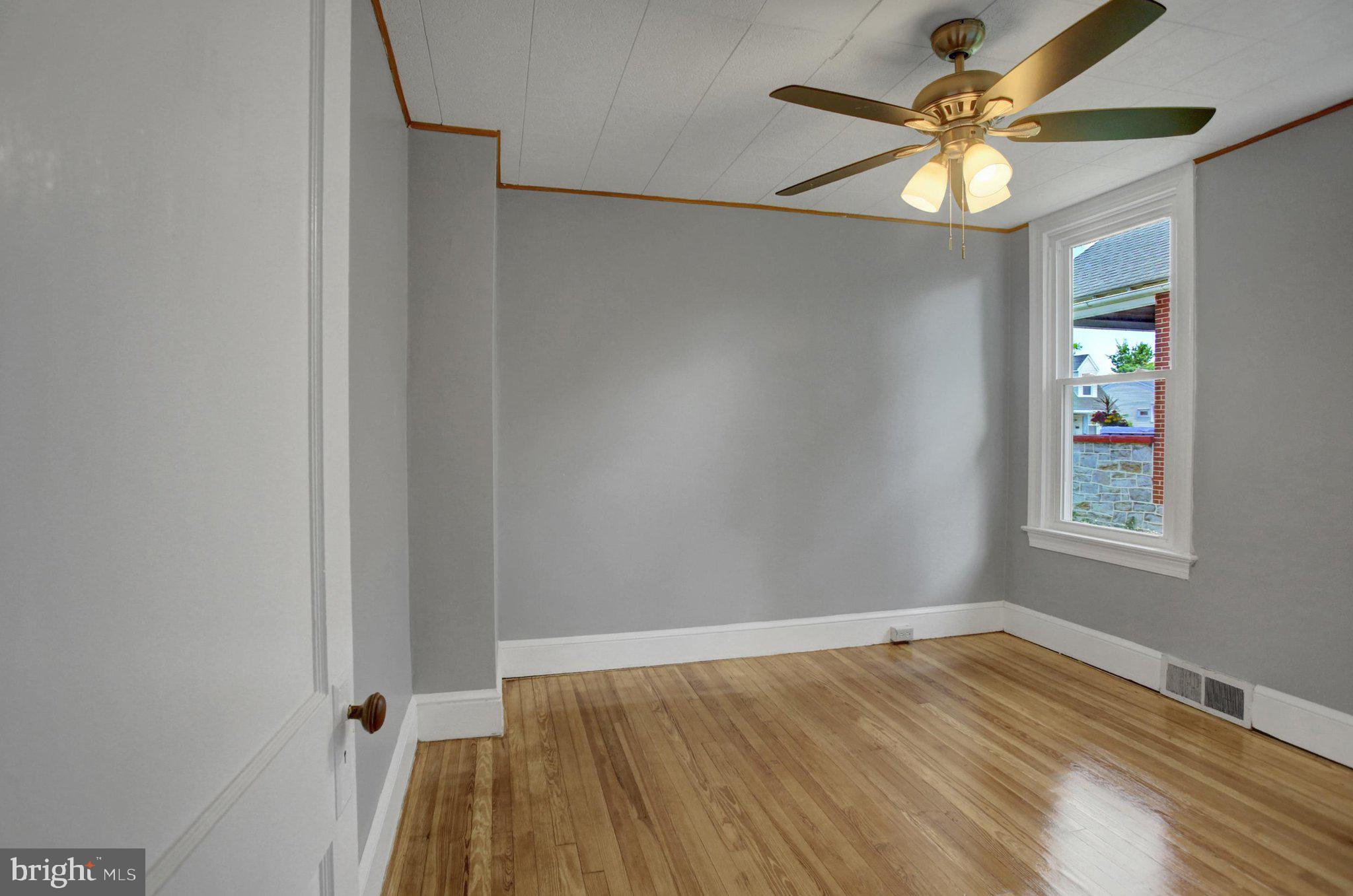 SOUTH END - Residential