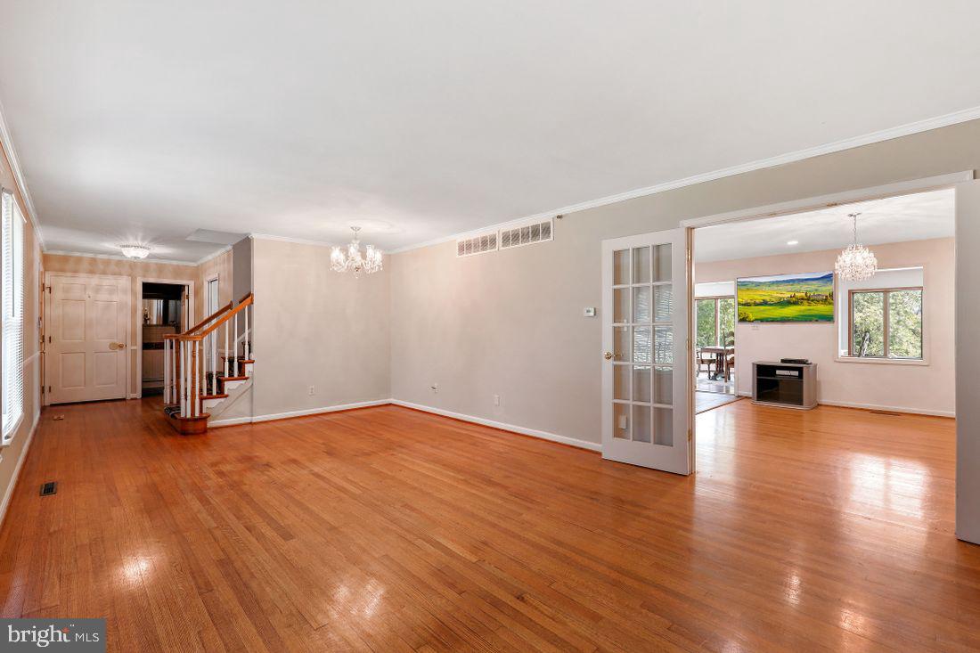 HUNT CLUB FARMS - Residential