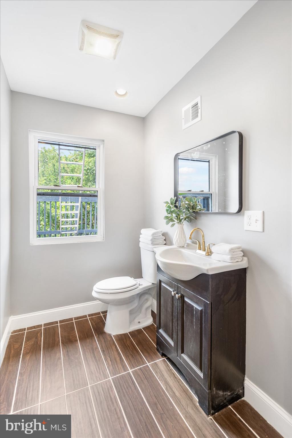 BALTIMORE HIGHLANDS - Residential