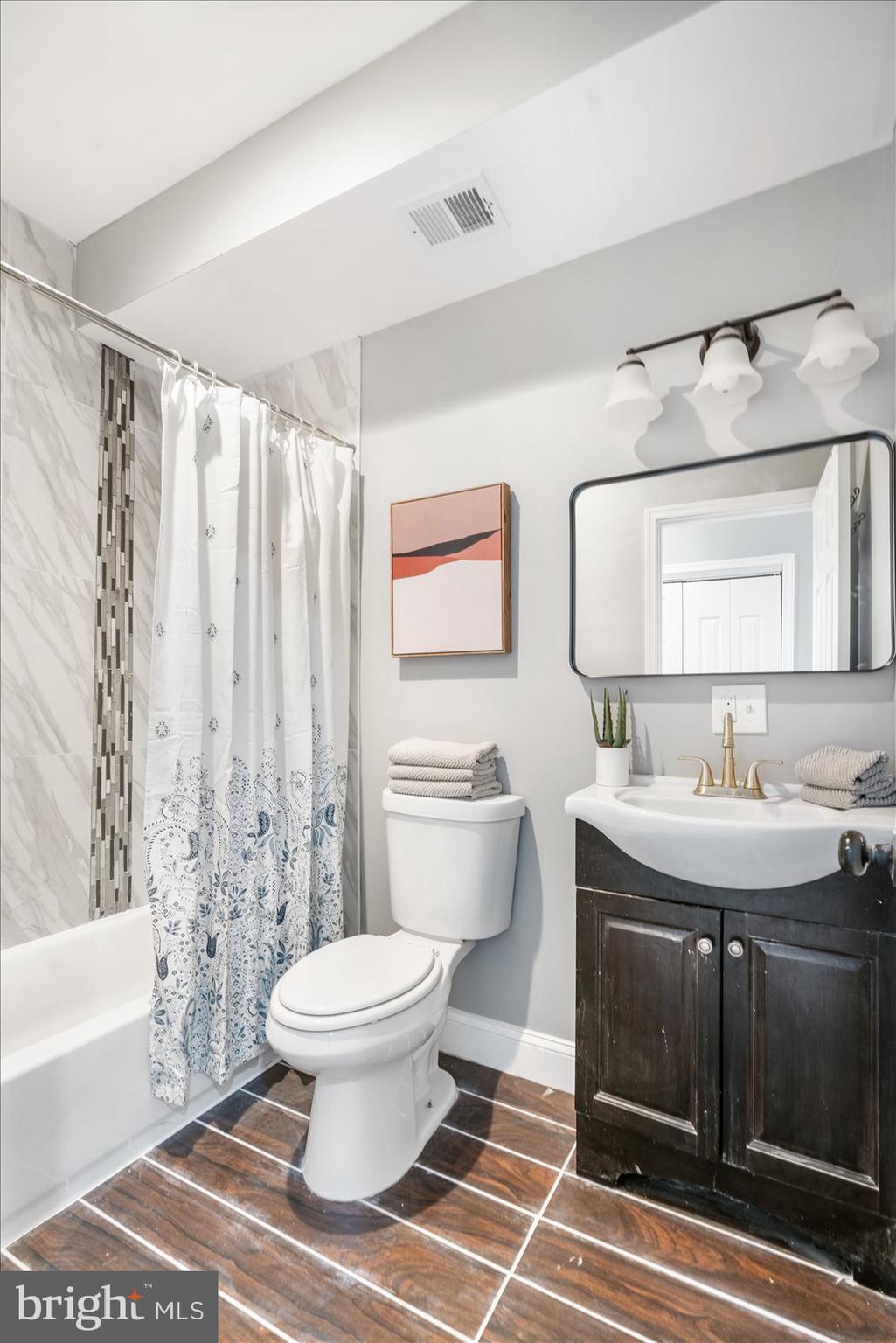BALTIMORE HIGHLANDS - Residential