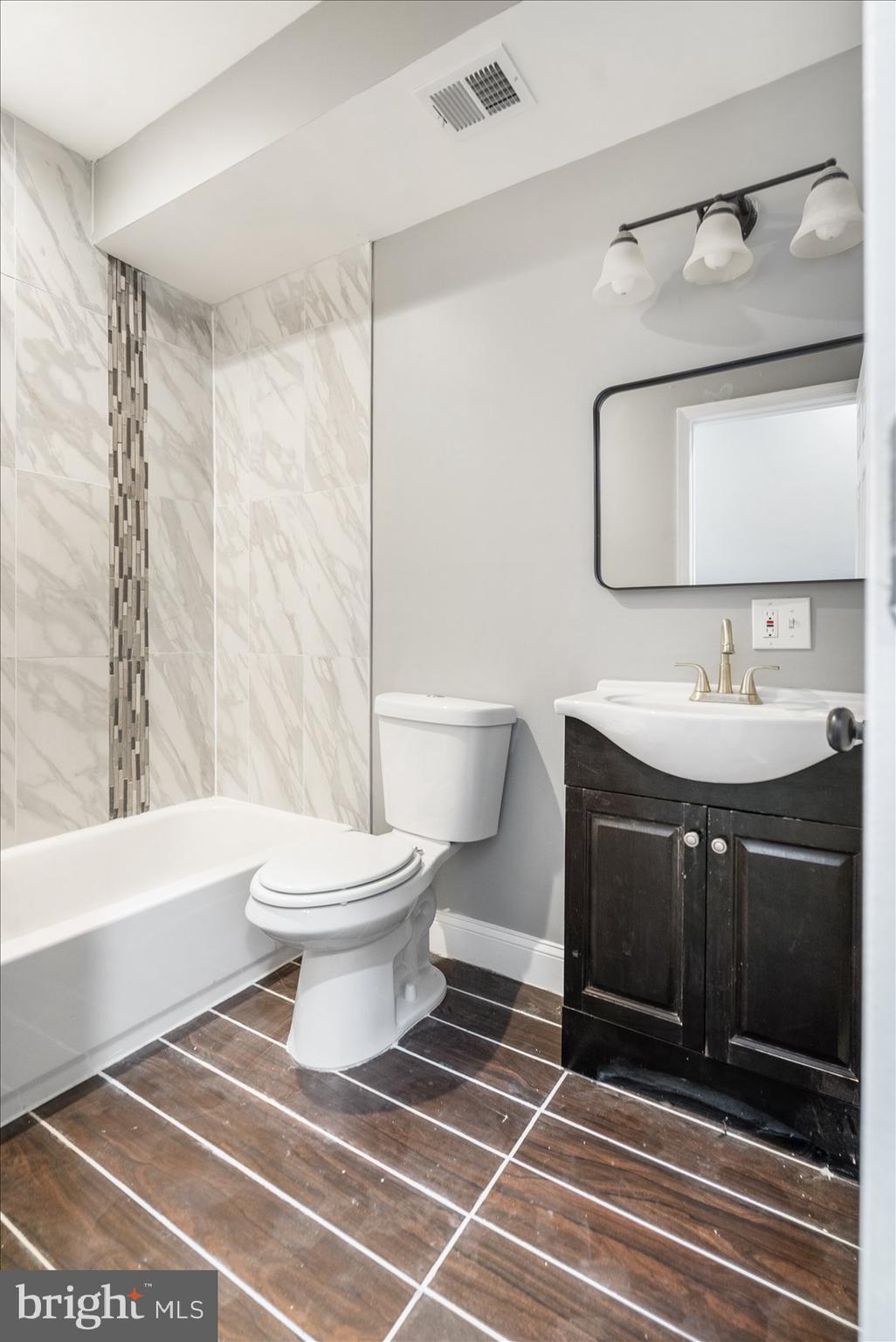 BALTIMORE HIGHLANDS - Residential