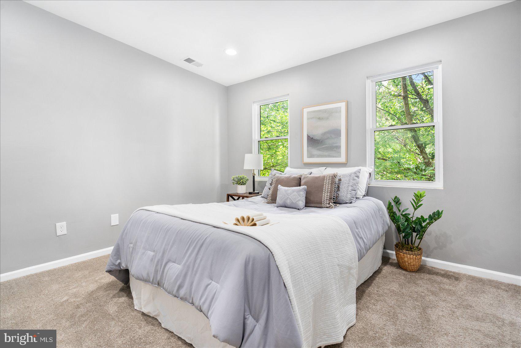 BALTIMORE HIGHLANDS - Residential