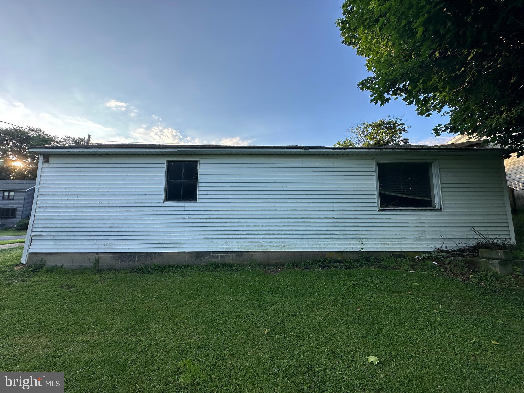 NONE - AYR TOWNSHIP - Residential