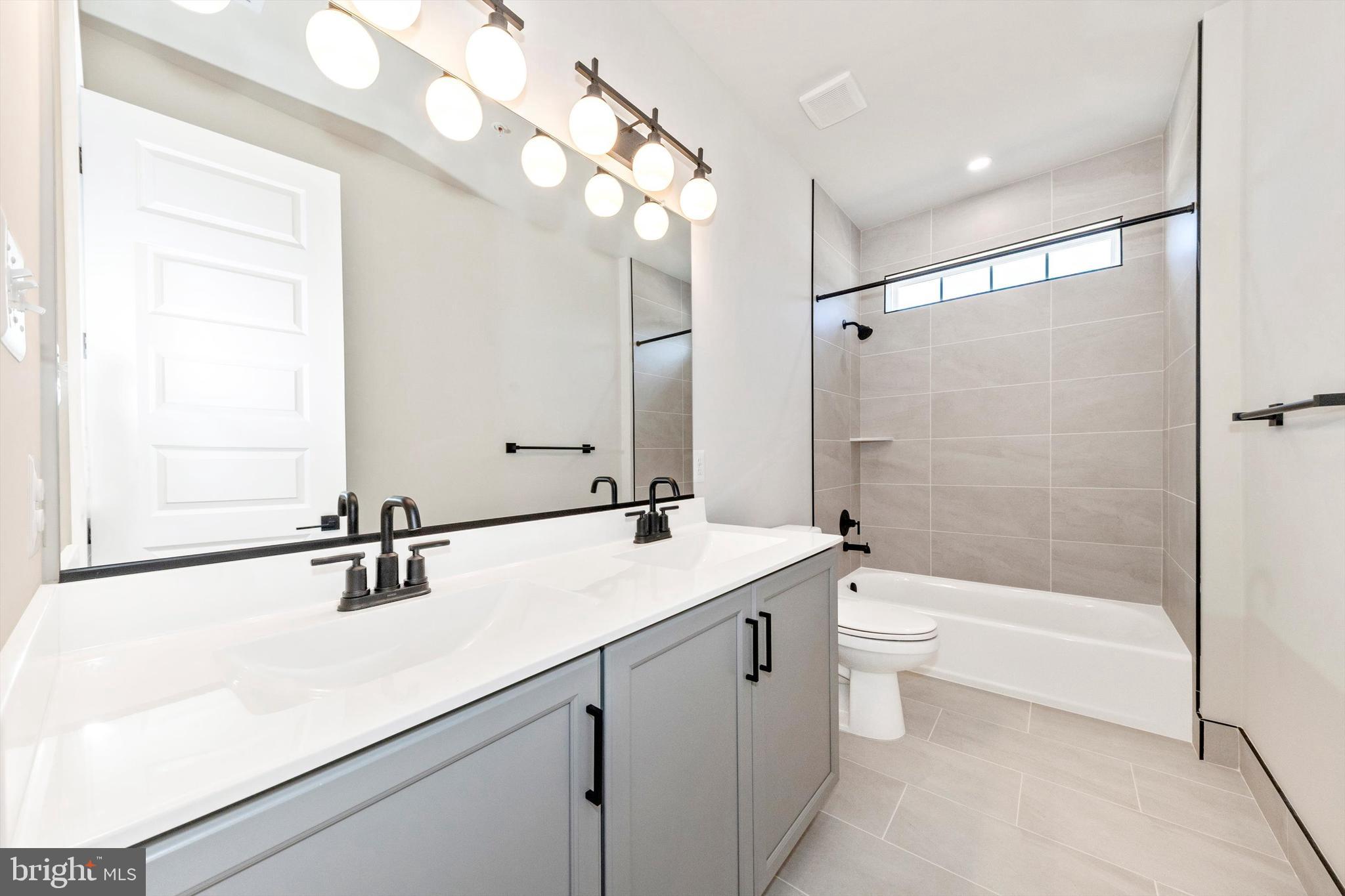 MEADOWRIDGE - Residential