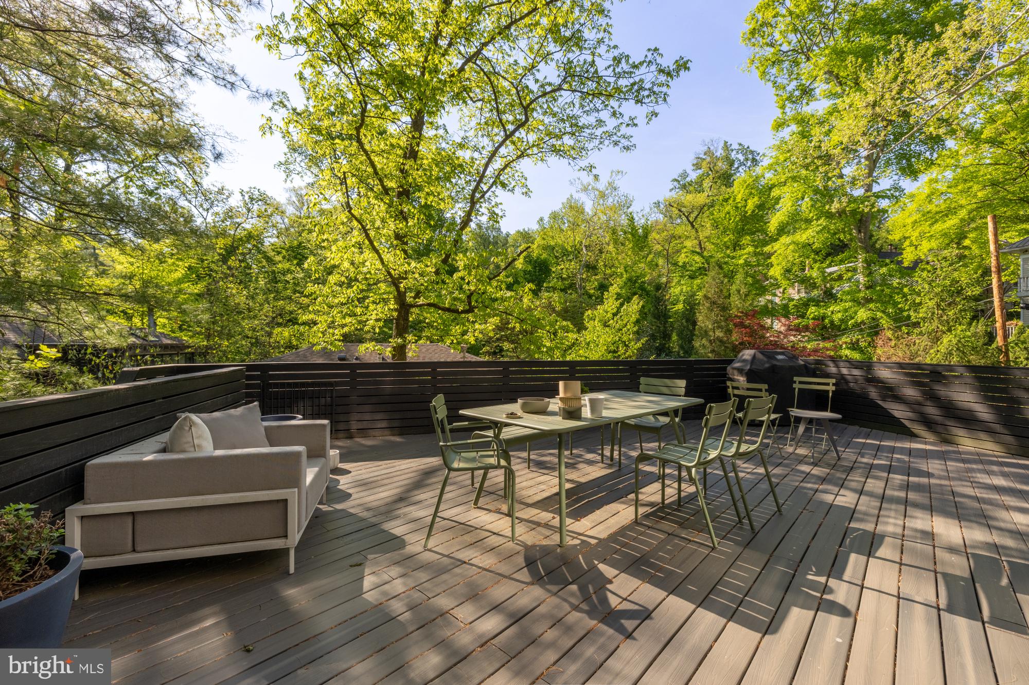 FOREST HILLS - Residential