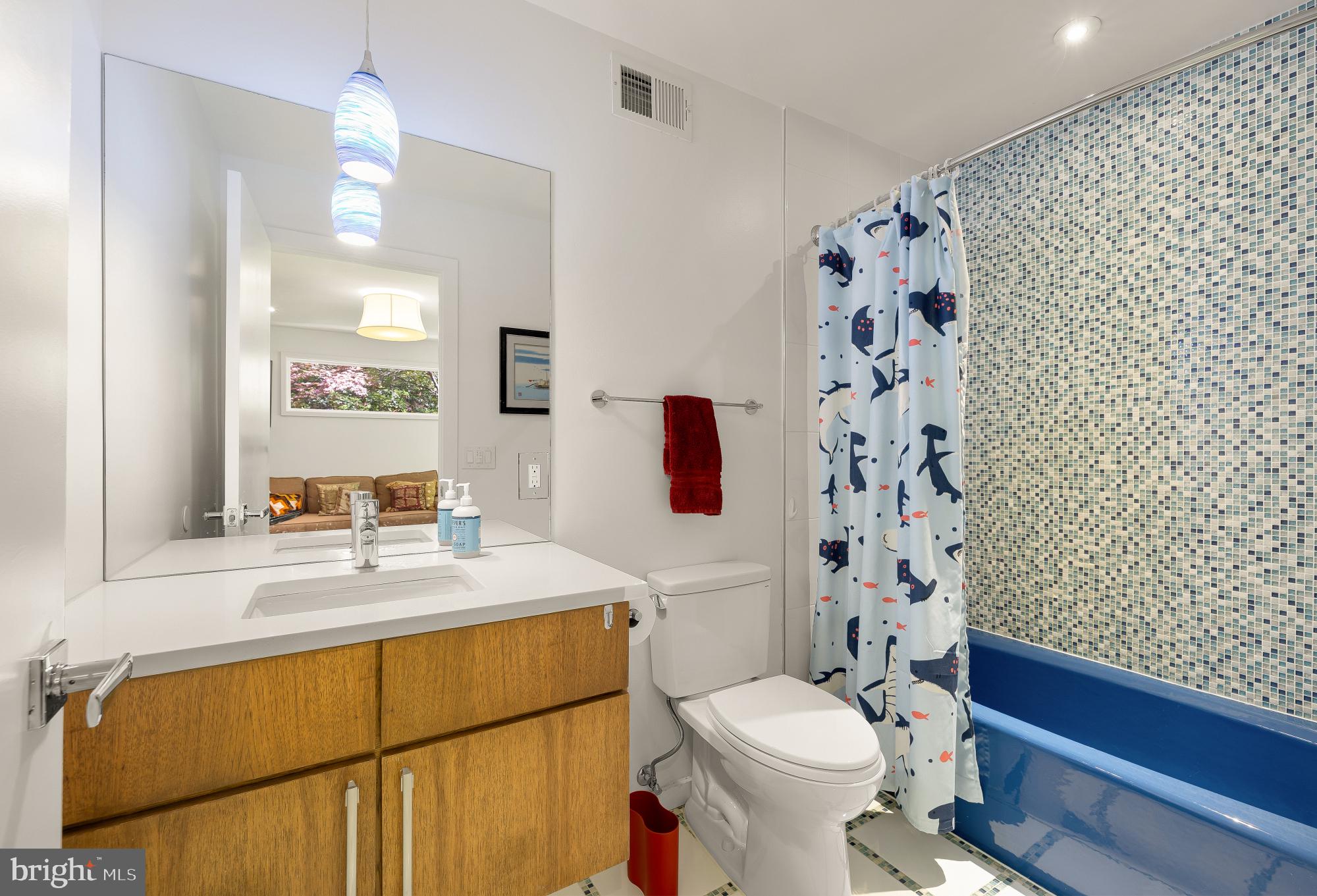 FOREST HILLS - Residential