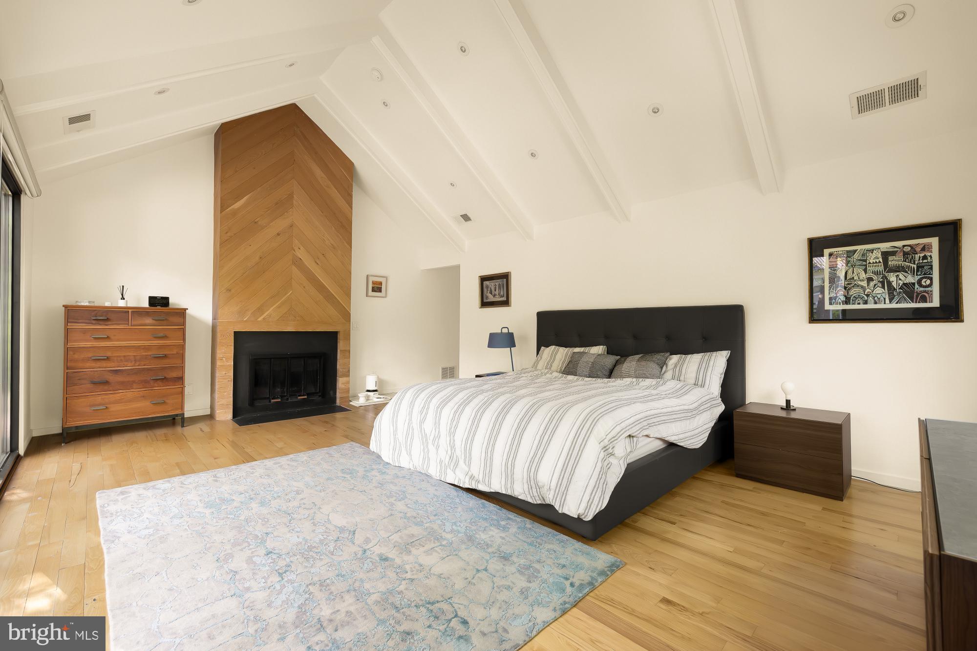 FOREST HILLS - Residential