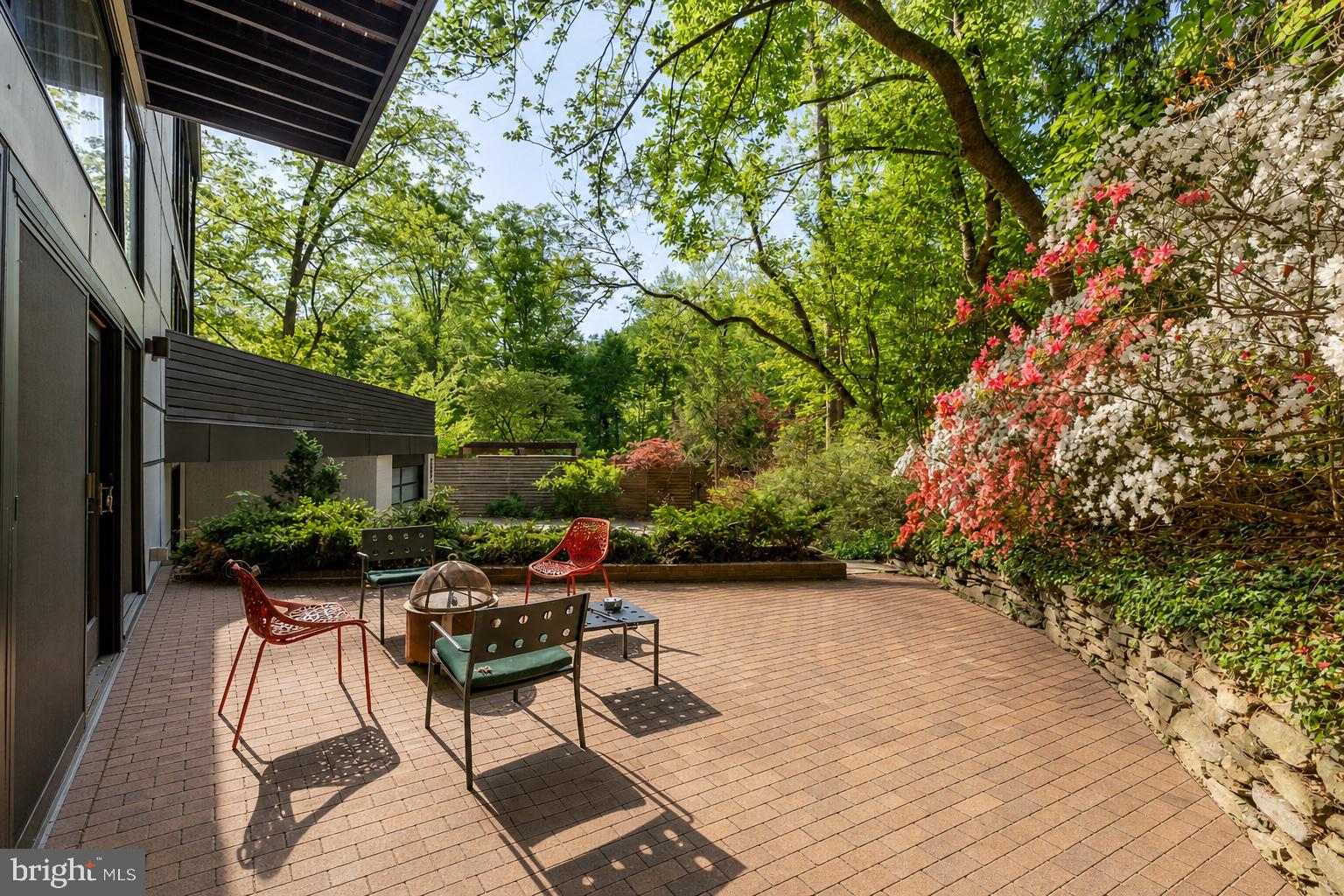 FOREST HILLS - Residential