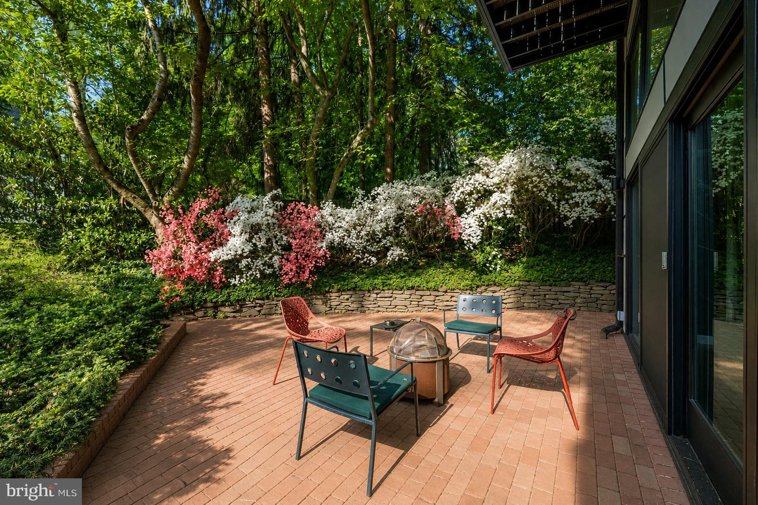 FOREST HILLS - Residential