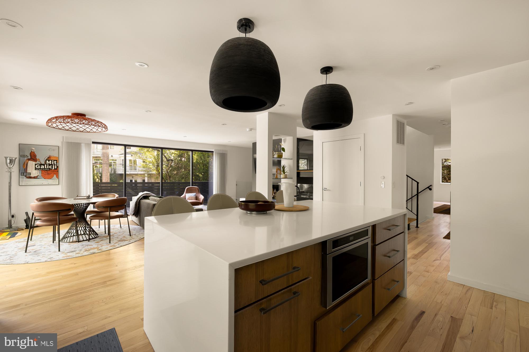 FOREST HILLS - Residential