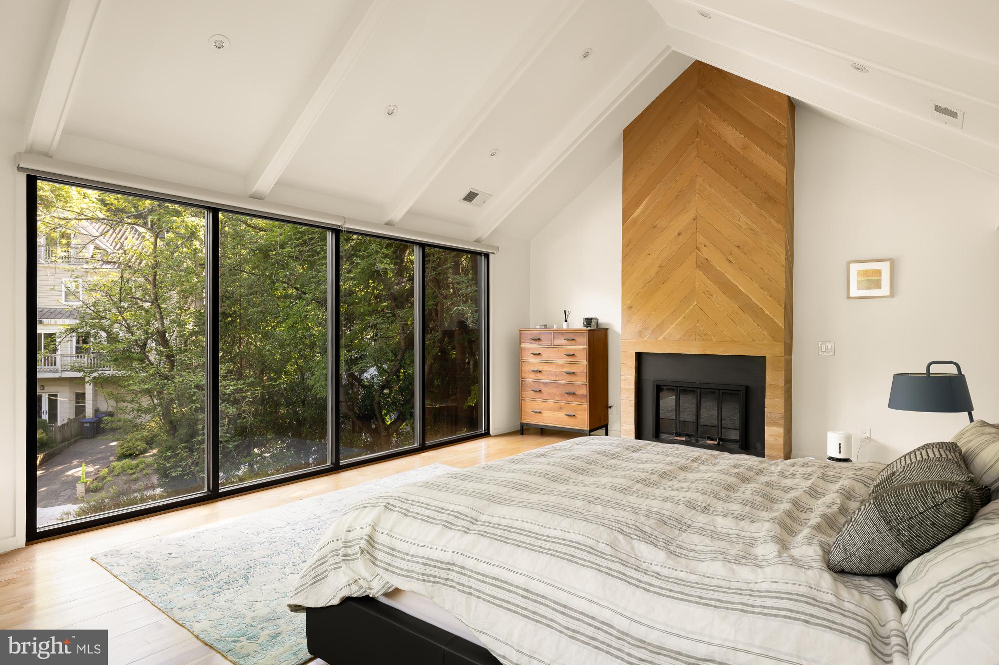 FOREST HILLS - Residential