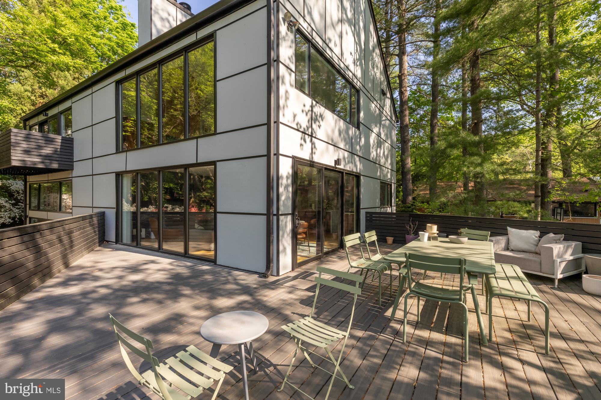 FOREST HILLS - Residential