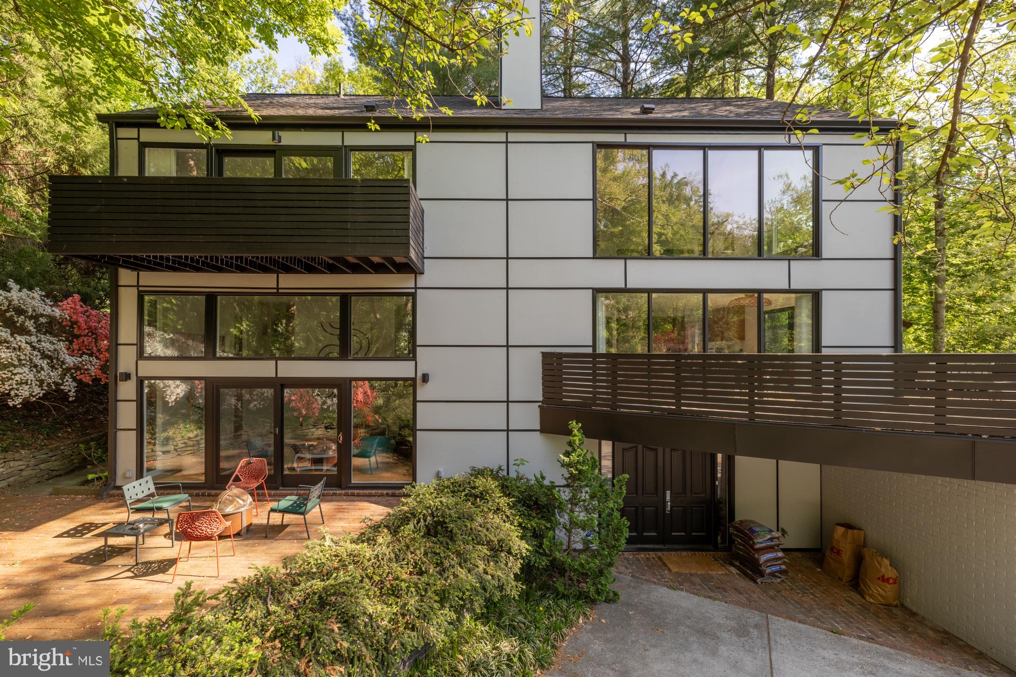 FOREST HILLS - Residential
