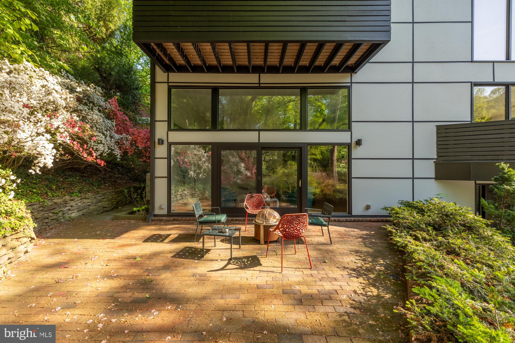 FOREST HILLS - Residential