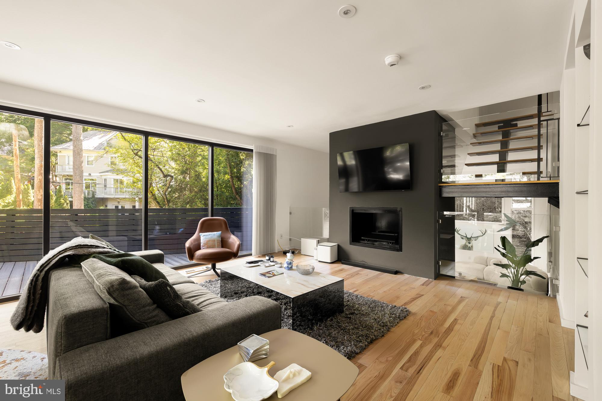 FOREST HILLS - Residential