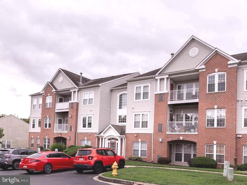 Open house April 5th, 11am to 1 pm.  This is a rare opportunity to rent this large condo in Lohr Orchard. This beautifully maintained 2-bedroom, 2-bathroom condo offers 1,072 square feet of comfortable living space with 9-foot ceilings. It has been freshly painted and has new carpet and LVT flooring. It is located on the second floor of a secure elevator building and has Modern updates and a thoughtful design. 

The updated kitchen features stylish finishes, a breakfast bar, and ample cabinet space. It flows seamlessly into the spacious living and dining area, perfect for relaxing or entertaining. The flex space offers versatility, making it ideal for a home office or study area.
The two bedrooms are on opposite ends of the unit, designed for privacy. The sizeable primary suite boasts a walk-in closet and an en-suite bath, while the second bedroom has easy access to the additional full bath. 
The tenant is responsible for gas and electric use. Water is included in the rent.  The landlord seeks tenant(s) with good to excellent credit scores and a minimum household income of $64,000. There is no pet policy and no smoking within the home.
Enjoy the prime location near shopping, dining, and commuter routes. Don’t miss this fantastic opportunity.